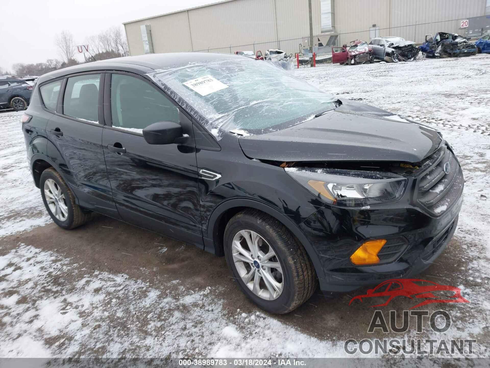 FORD ESCAPE 2018 - 1FMCU0F7XJUC31368