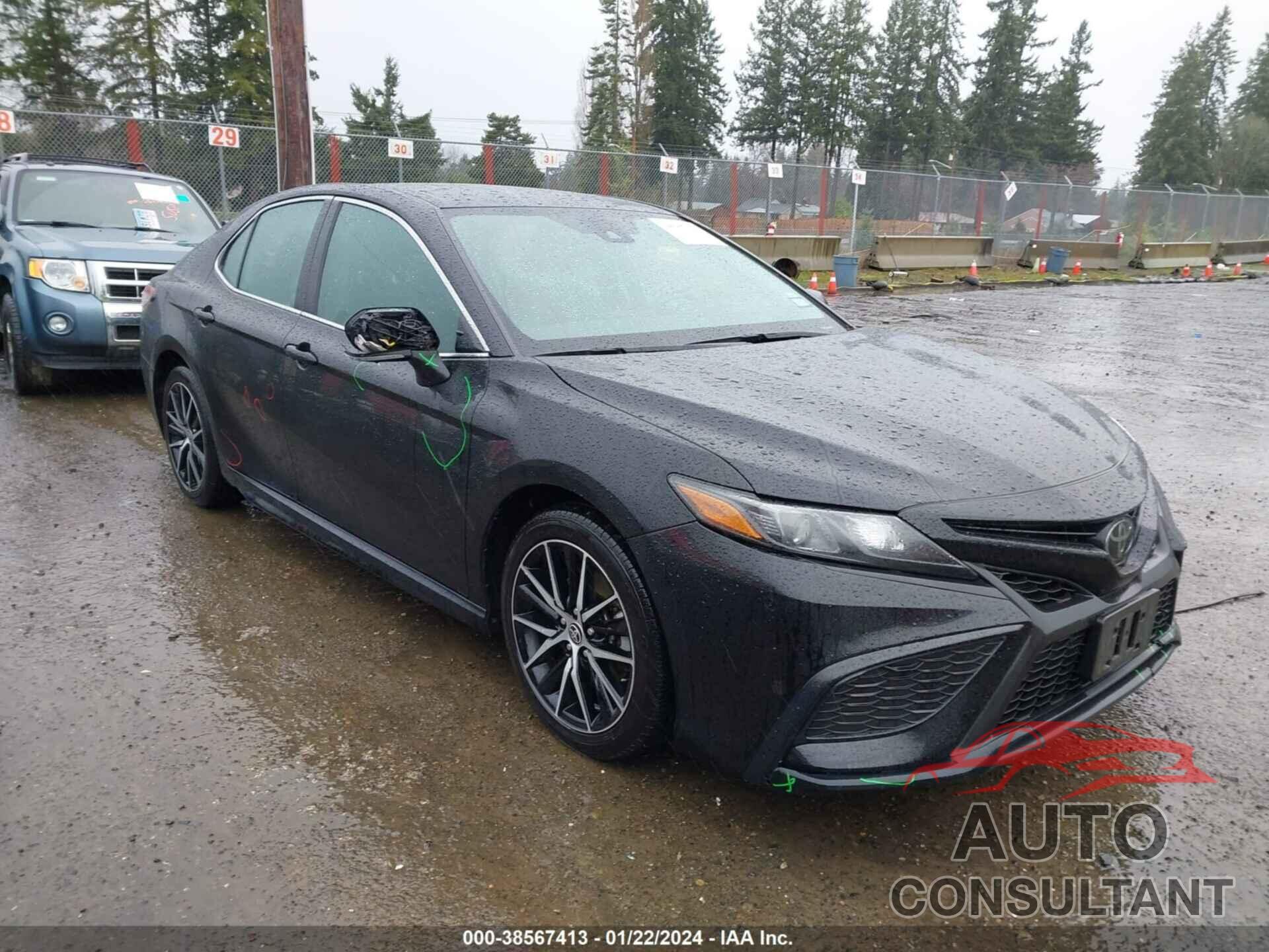 TOYOTA CAMRY 2022 - 4T1G11AK6NU048714