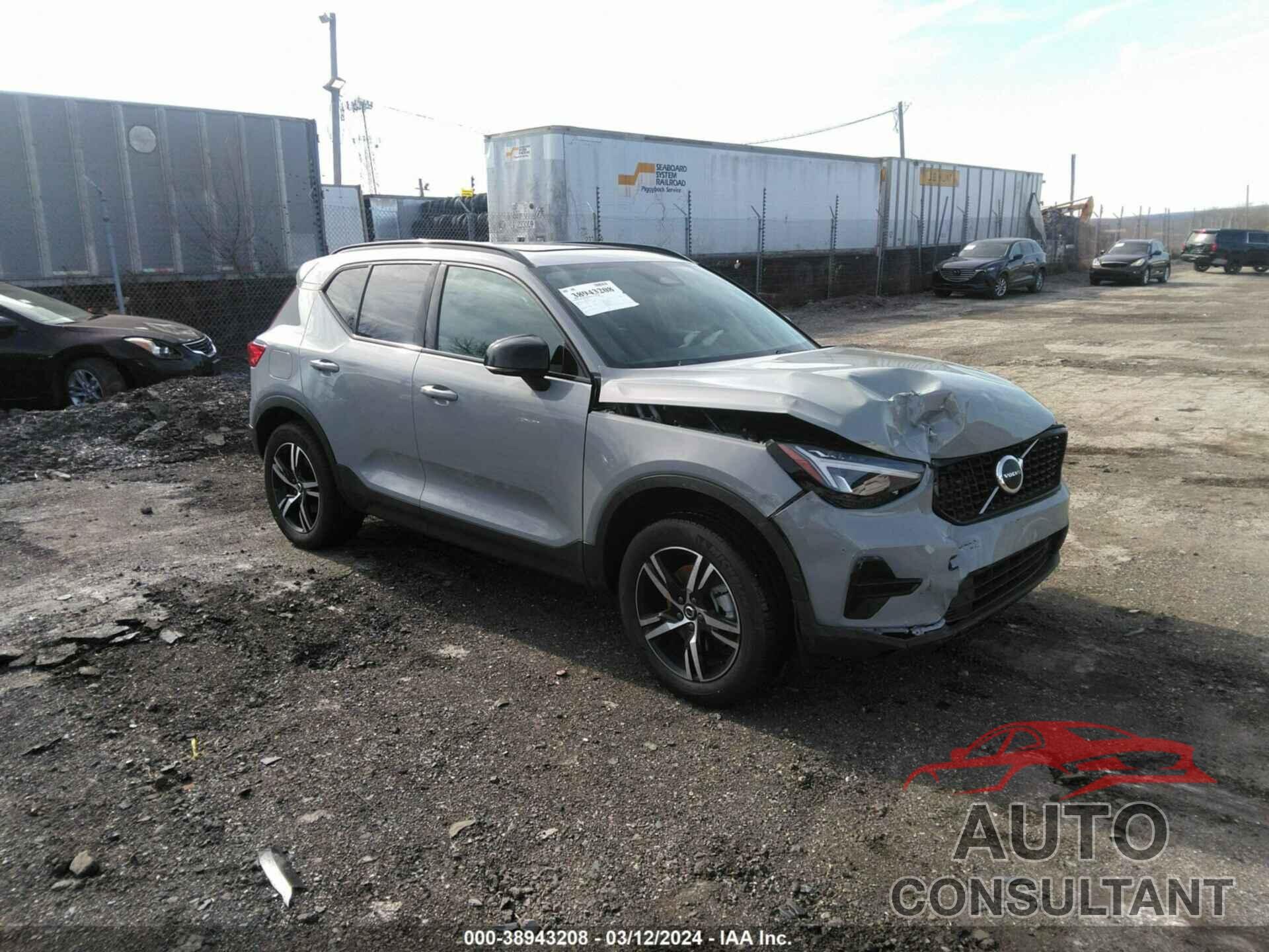 VOLVO XC40 2024 - YV4L12UK8R2316701