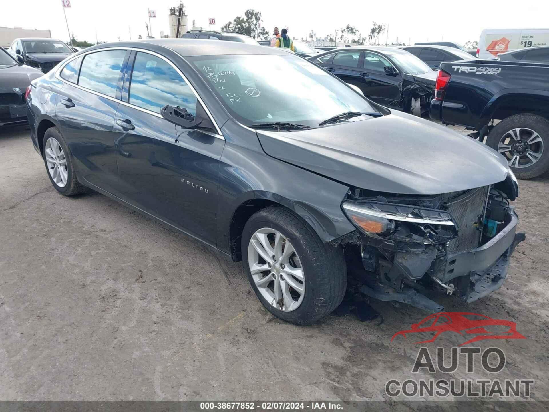 CHEVROLET MALIBU 2018 - 1G1ZD5ST8JF149327