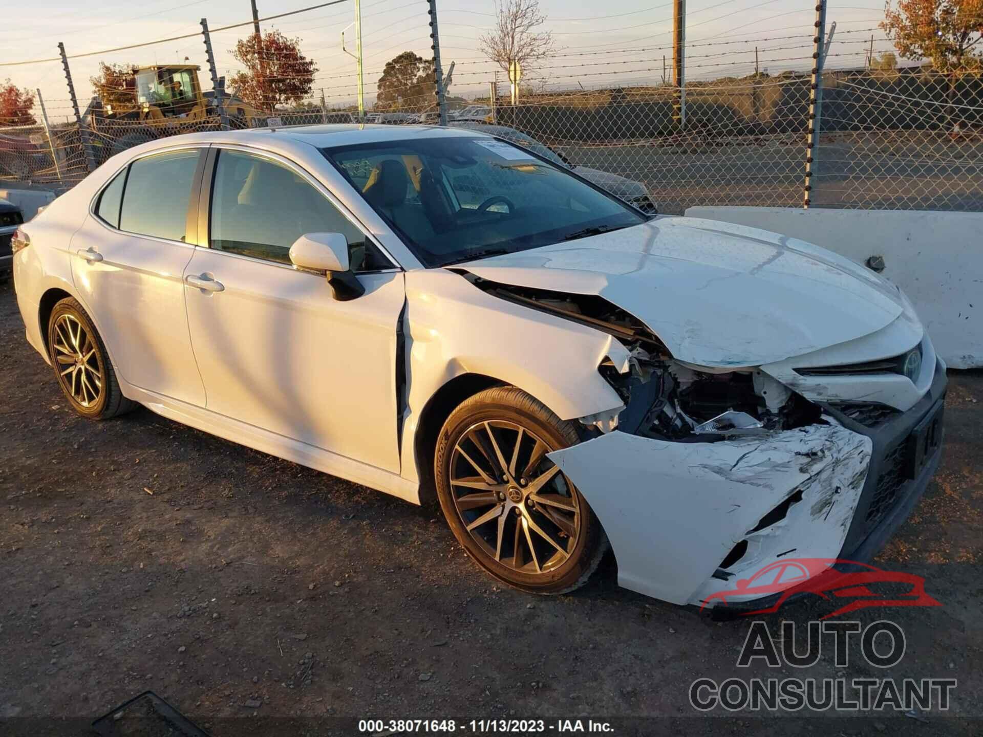 TOYOTA CAMRY 2022 - 4T1S31AK5NU581657