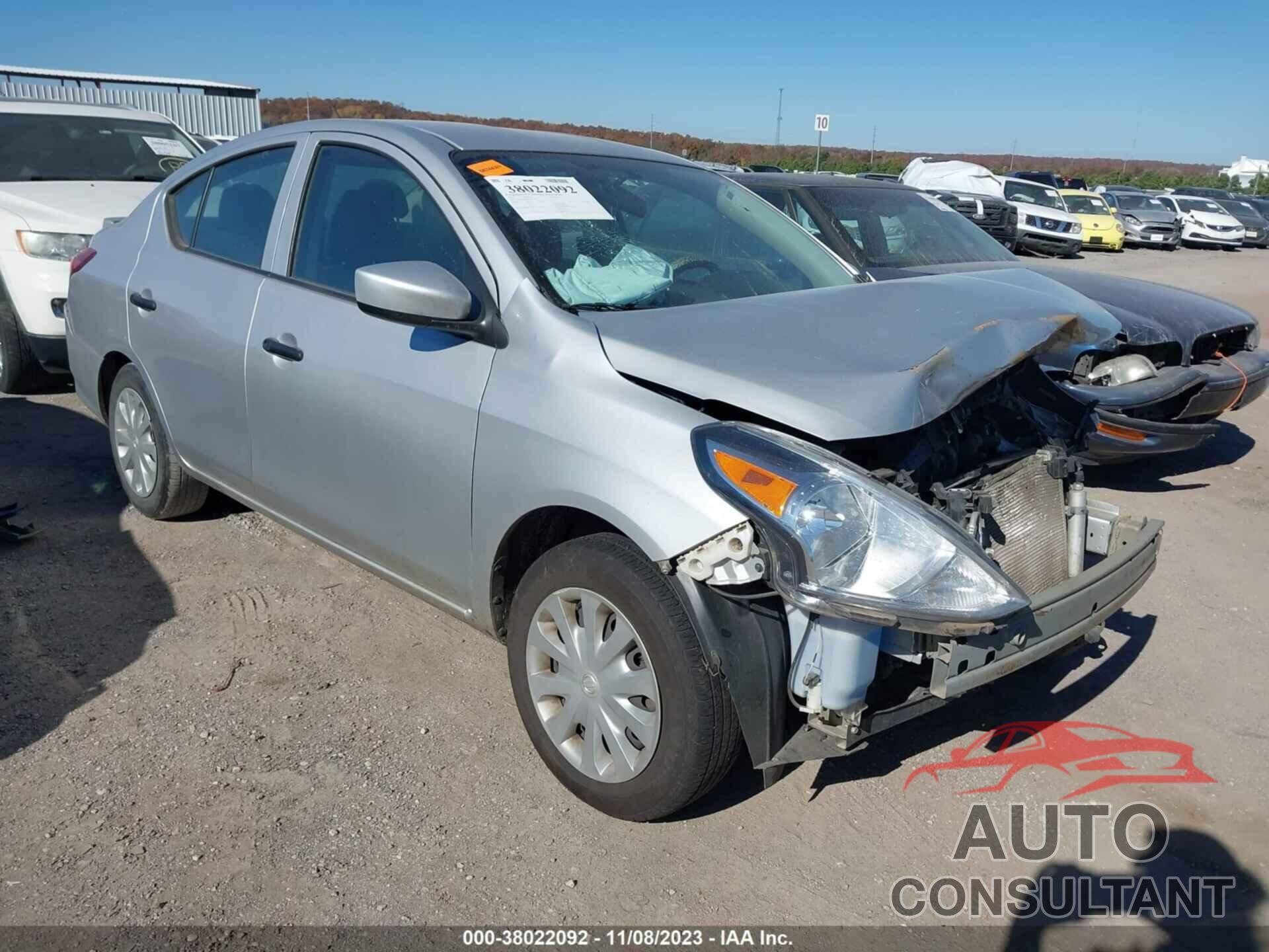 NISSAN VERSA 2019 - 3N1CN7AP4KL822506