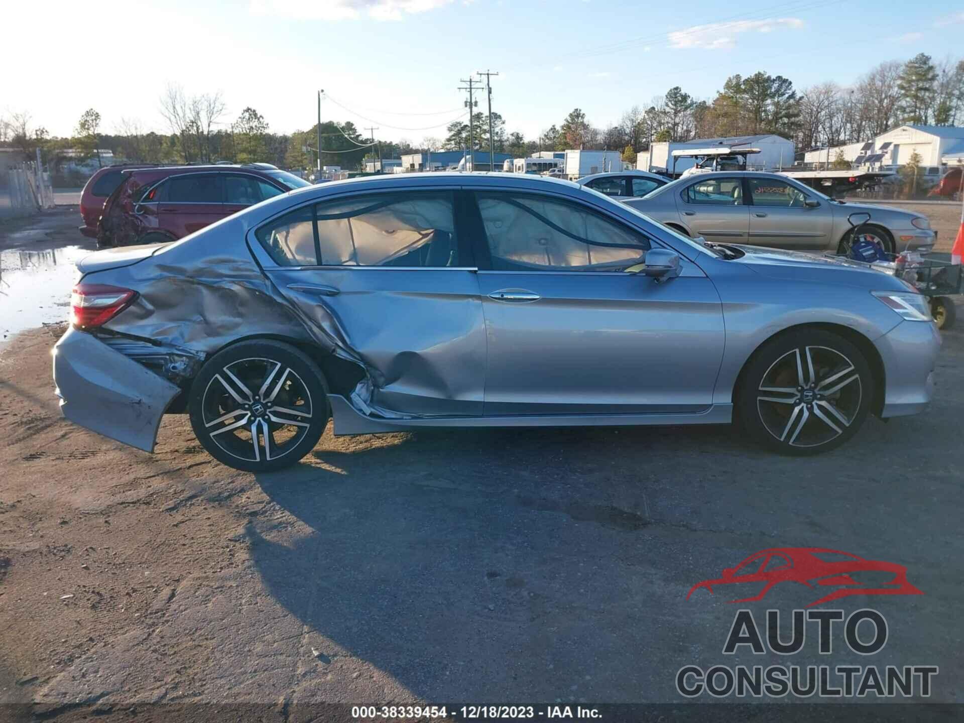 HONDA ACCORD 2017 - 1HGCR3F97HA039573