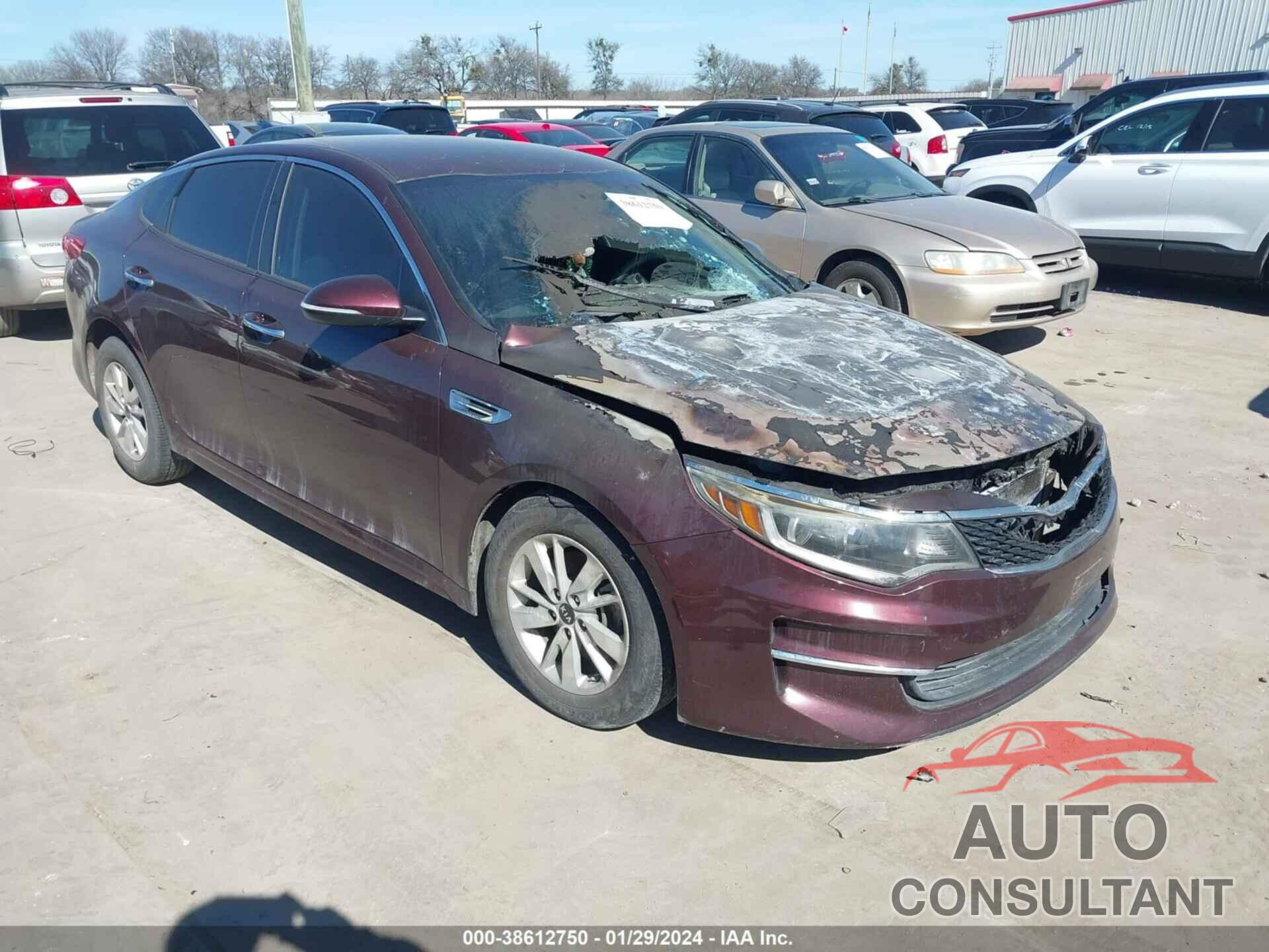 KIA OPTIMA 2018 - 5XXGT4L32JG211459