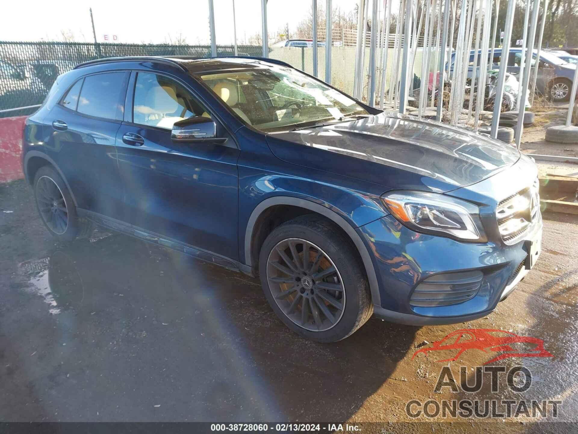 MERCEDES-BENZ GLA 250 2019 - WDCTG4GB4KJ640467