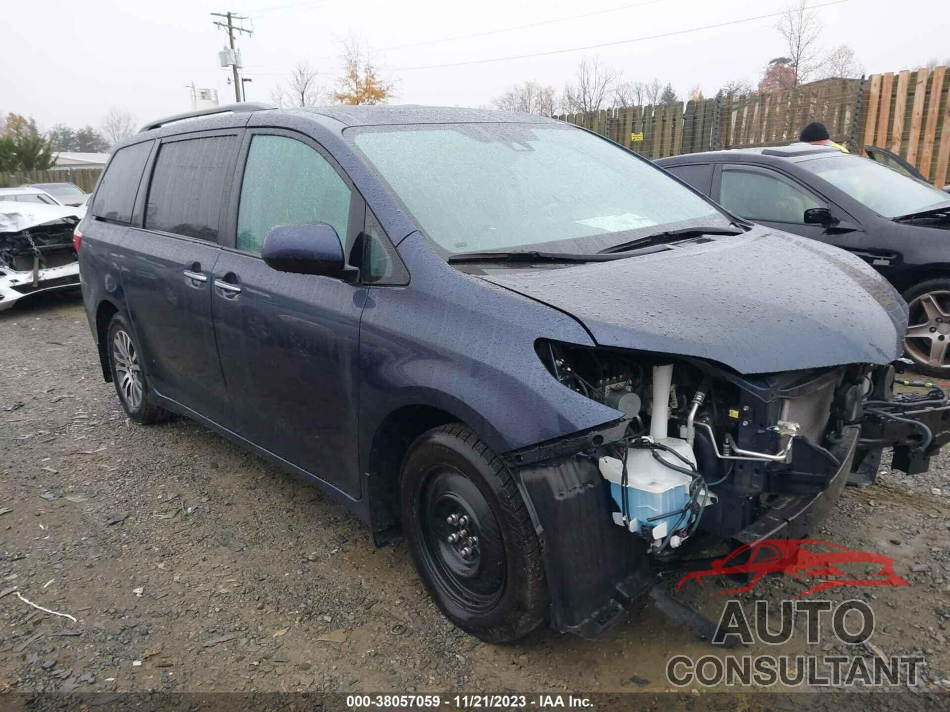 TOYOTA SIENNA 2019 - 5TDYZ3DC8KS974761