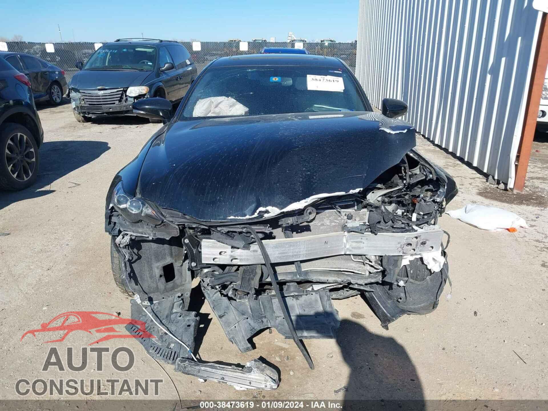 LEXUS IS 2016 - JTHBA1D22G5013237