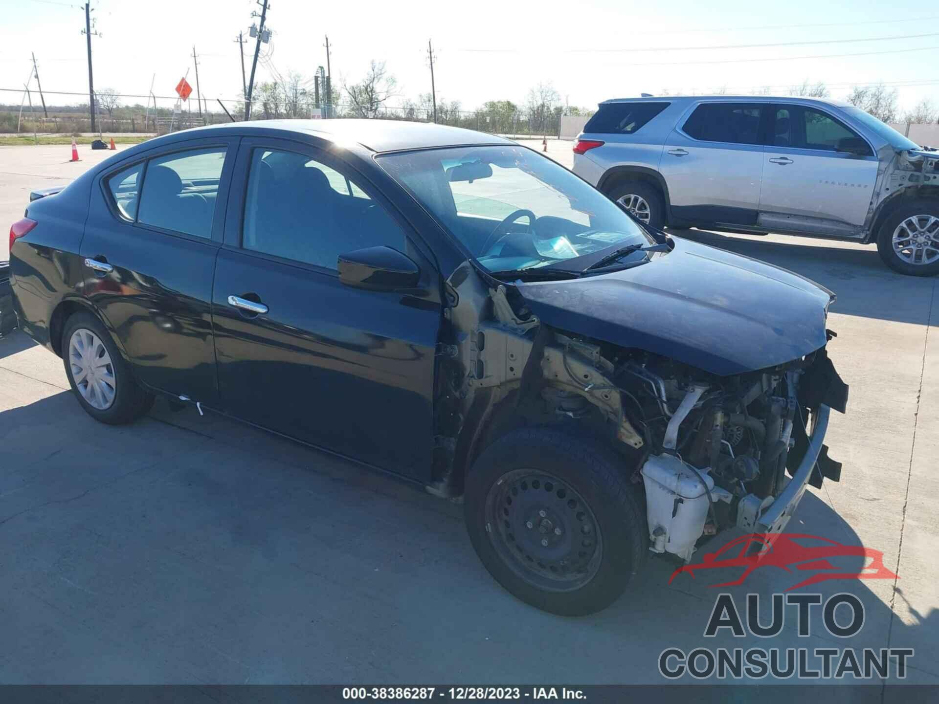 NISSAN VERSA 2019 - 3N1CN7AP6KL857726