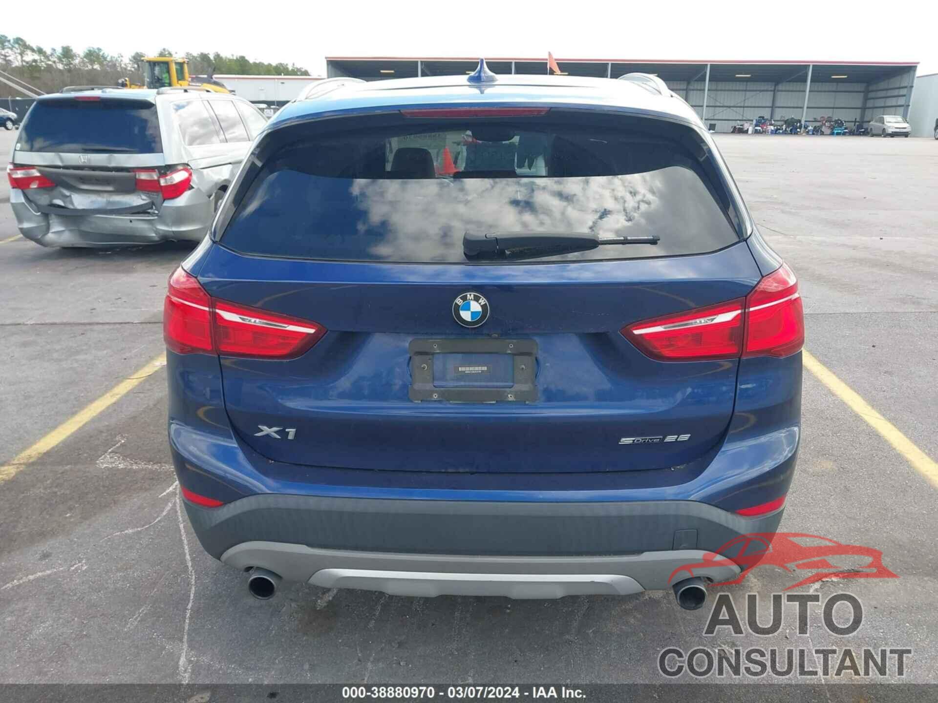 BMW X1 2018 - WBXHU7C38J5L05789