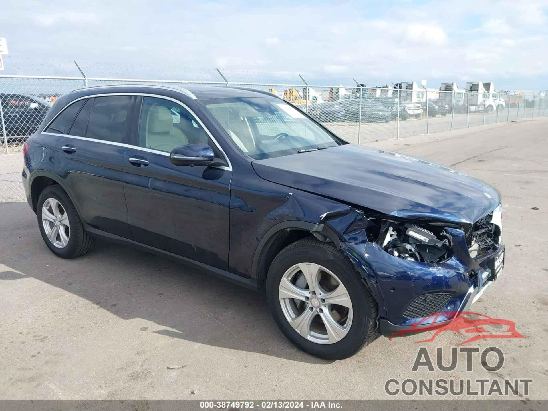 MERCEDES-BENZ GLC 300 2017 - WDC0G4KBXHF155921