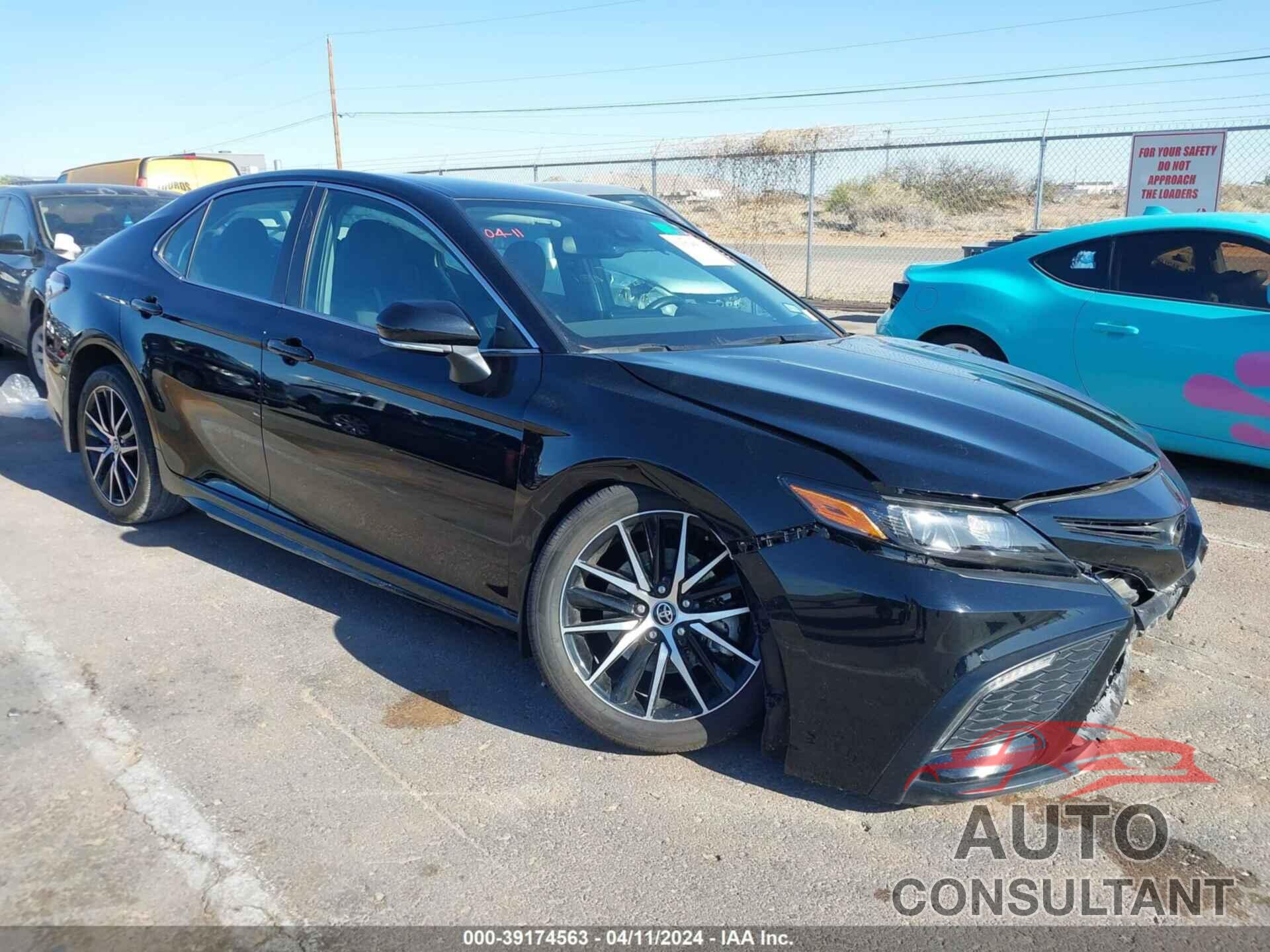 TOYOTA CAMRY 2023 - 4T1T11AK8PU828330