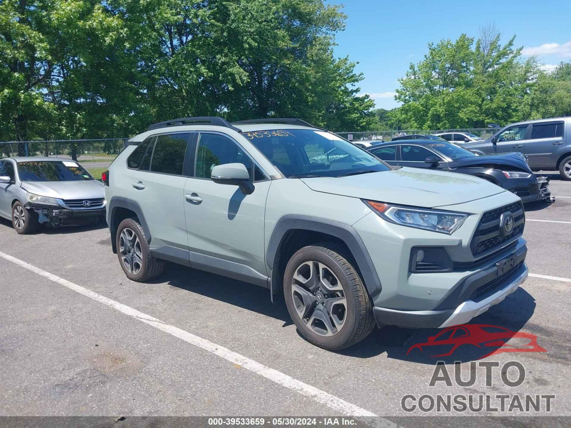 TOYOTA RAV4 2019 - 2T3J1RFV1KW006901