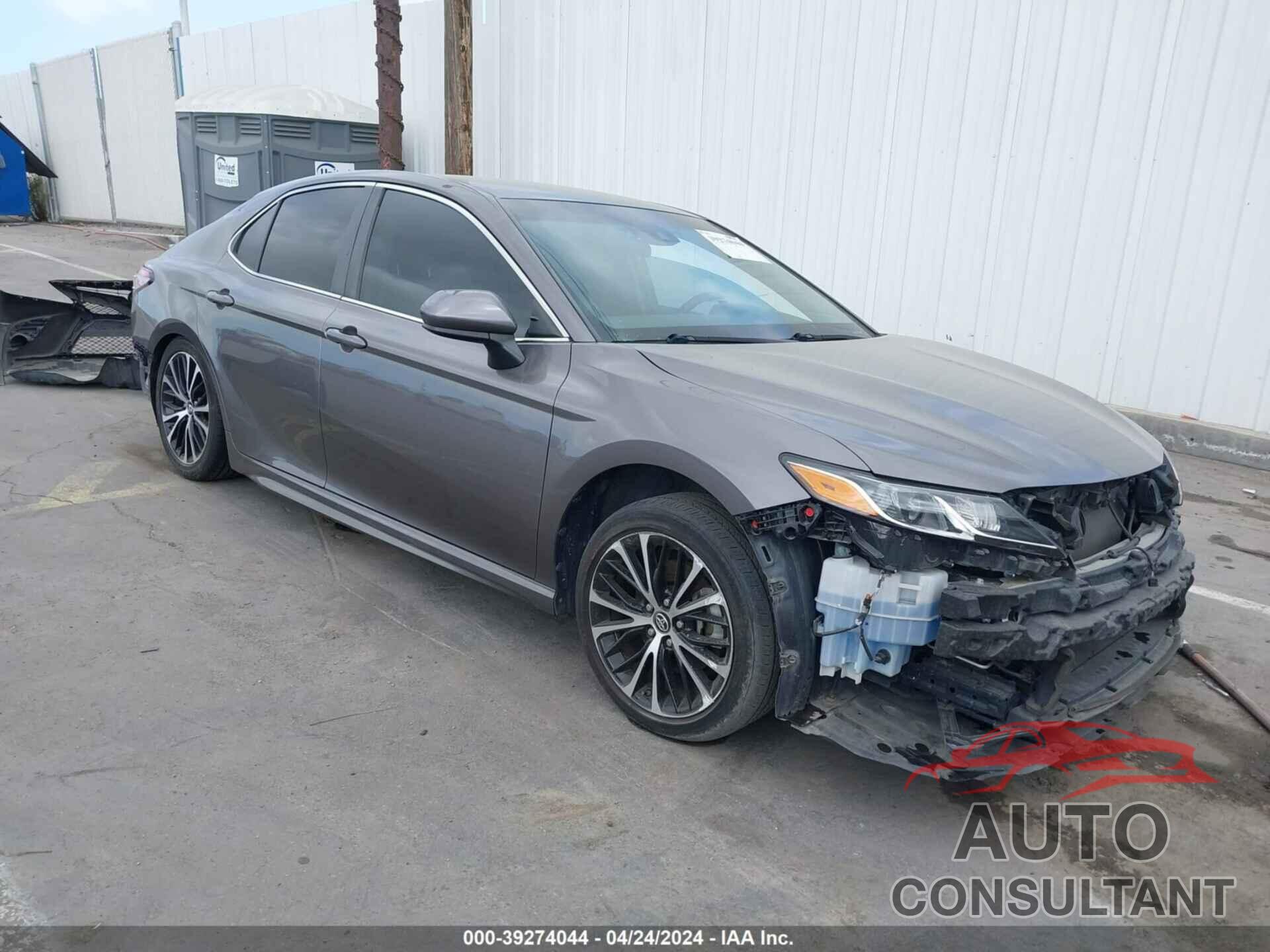 TOYOTA CAMRY 2018 - 4T1B11HK6JU623498
