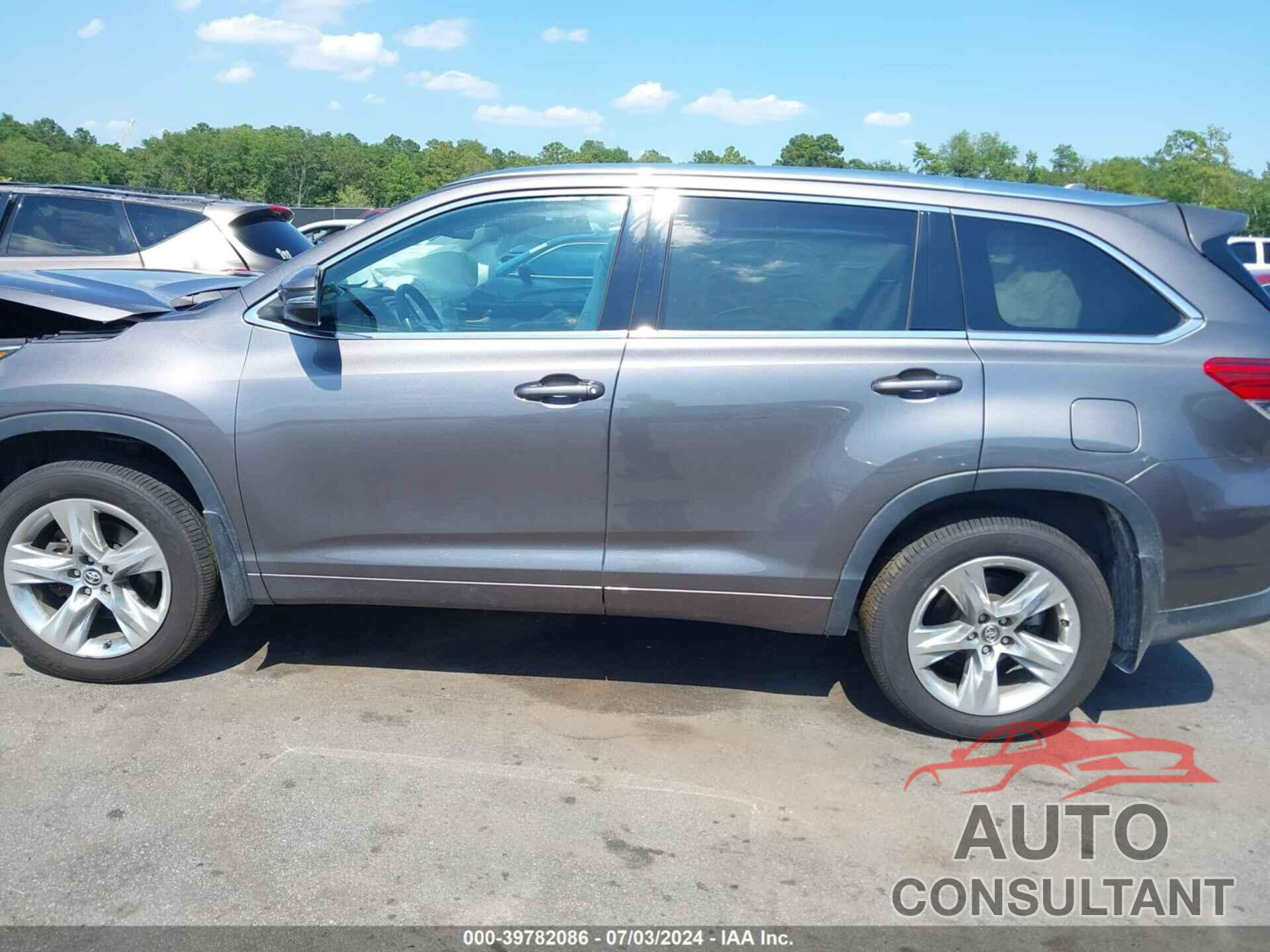TOYOTA HIGHLANDER 2018 - 5TDDZRFH6JS842297