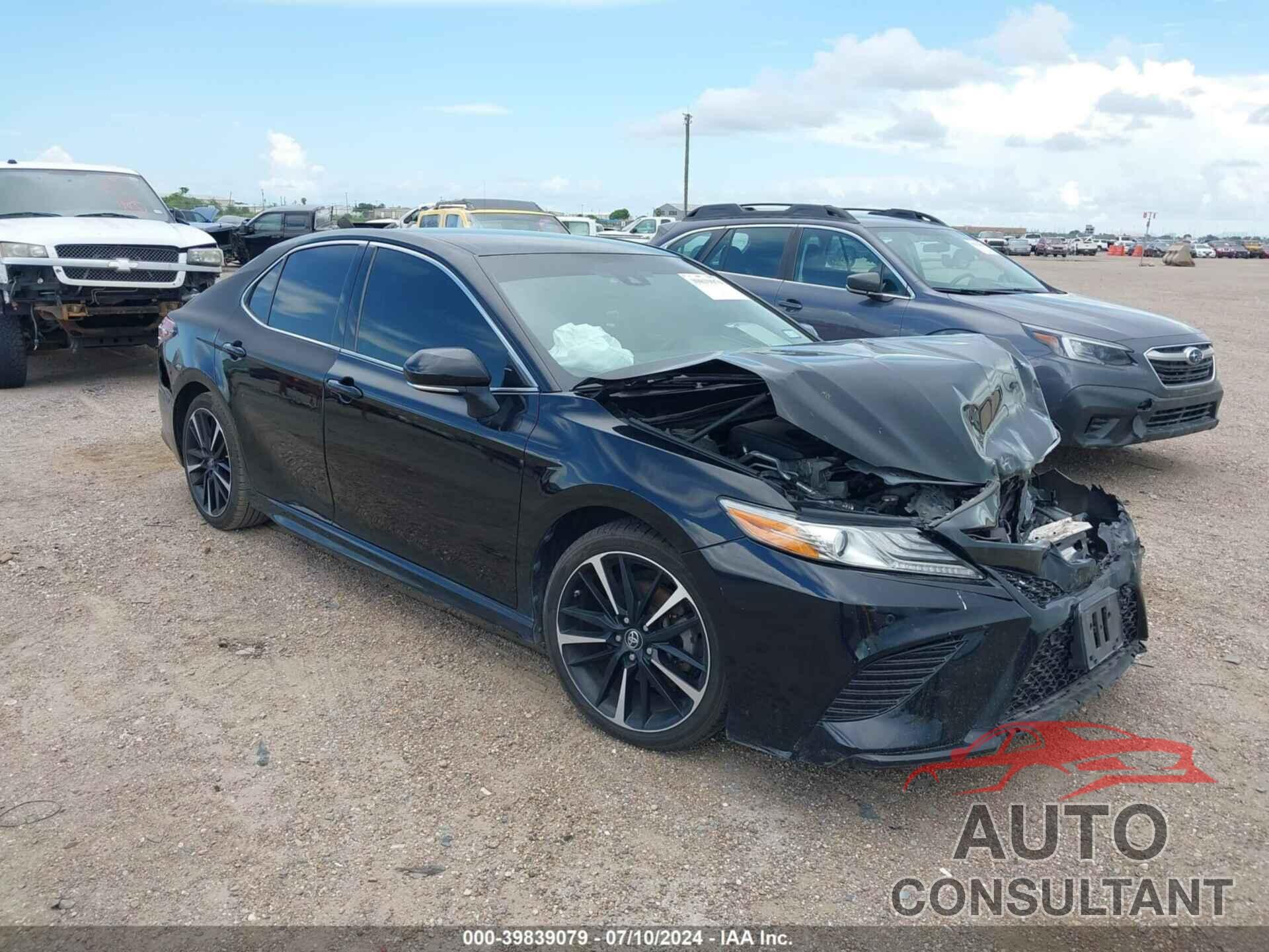 TOYOTA CAMRY 2018 - 4T1B61HK3JU506074
