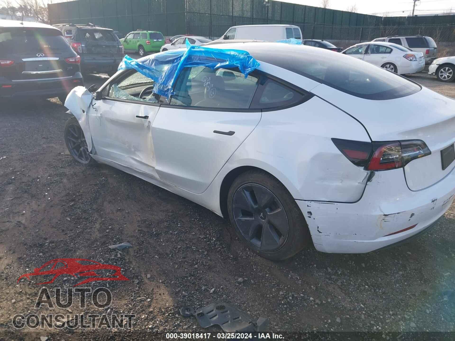 TESLA MODEL 3 2022 - 5YJ3E1EA8NF371549