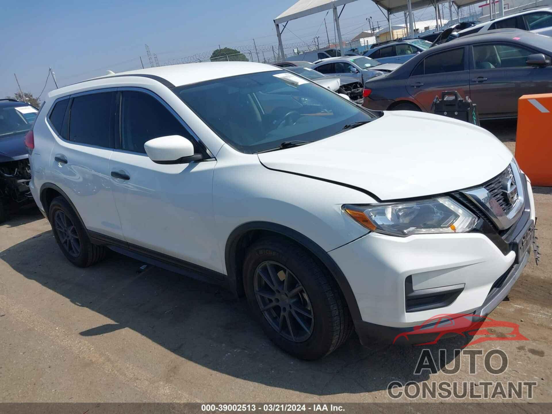 NISSAN ROGUE 2017 - KNMAT2MT3HP514892