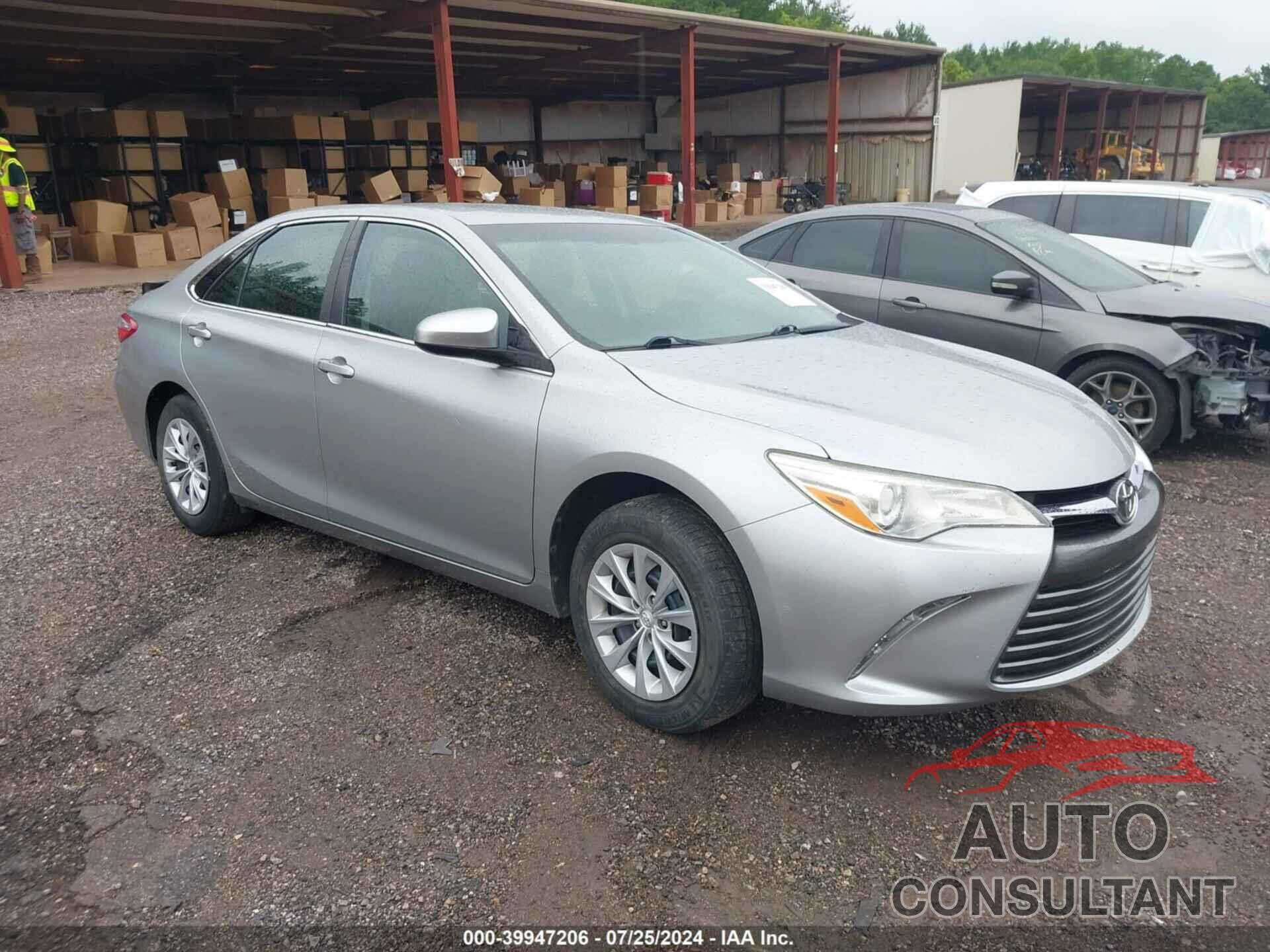 TOYOTA CAMRY 2016 - 4T4BF1FK1GR550480