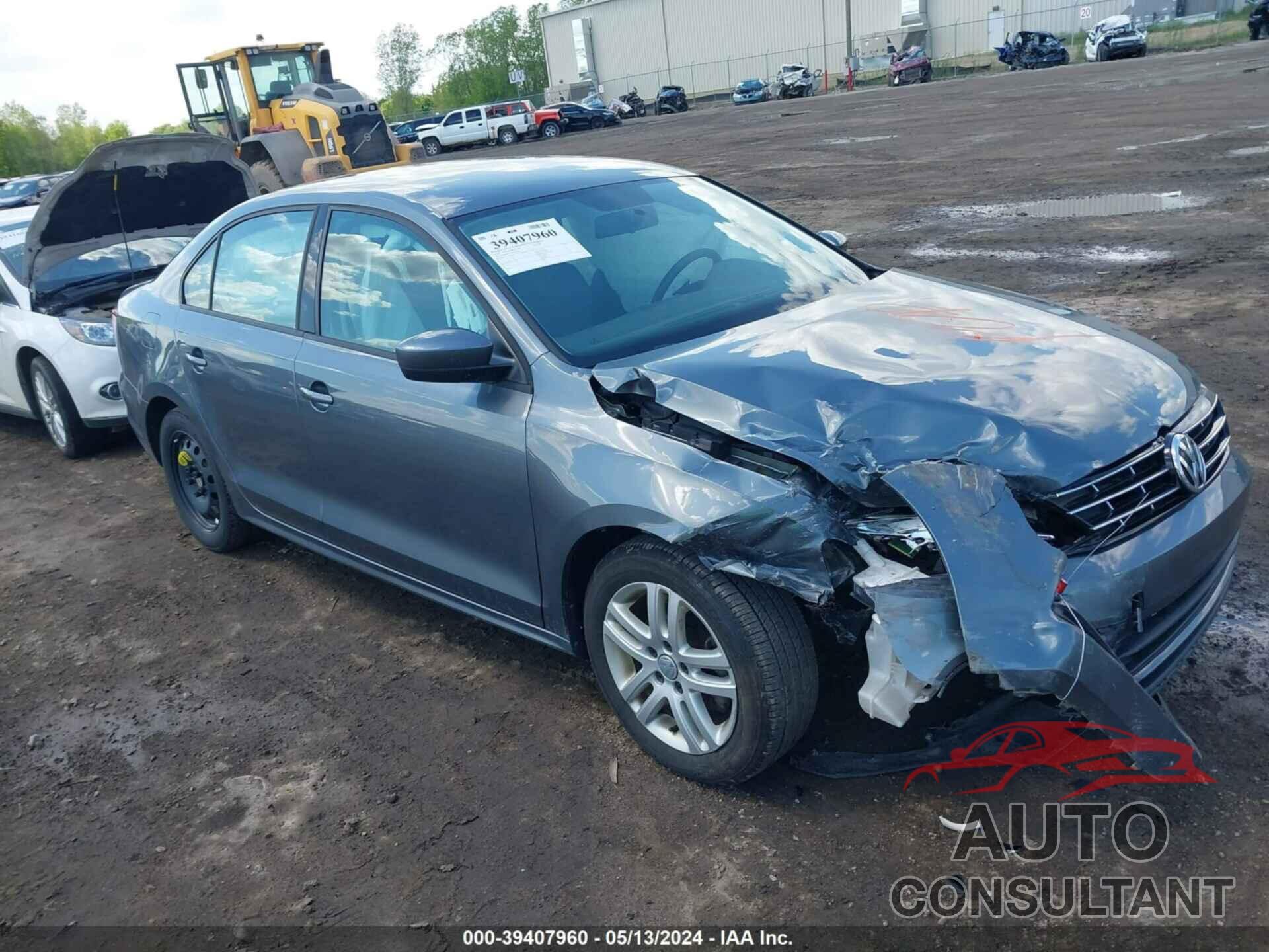 VOLKSWAGEN JETTA 2018 - 3VW2B7AJ4JM215508