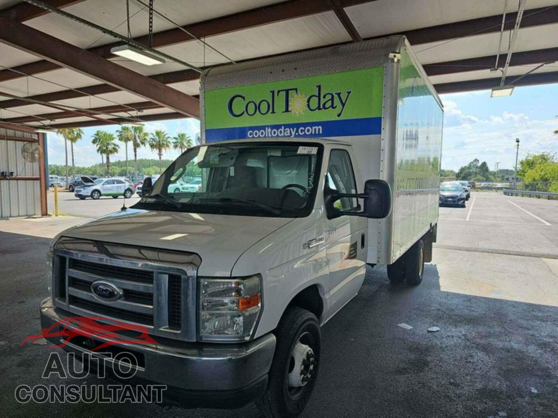 FORD ECONOLINE 2017 - 1FDWE3FS6HDC01679