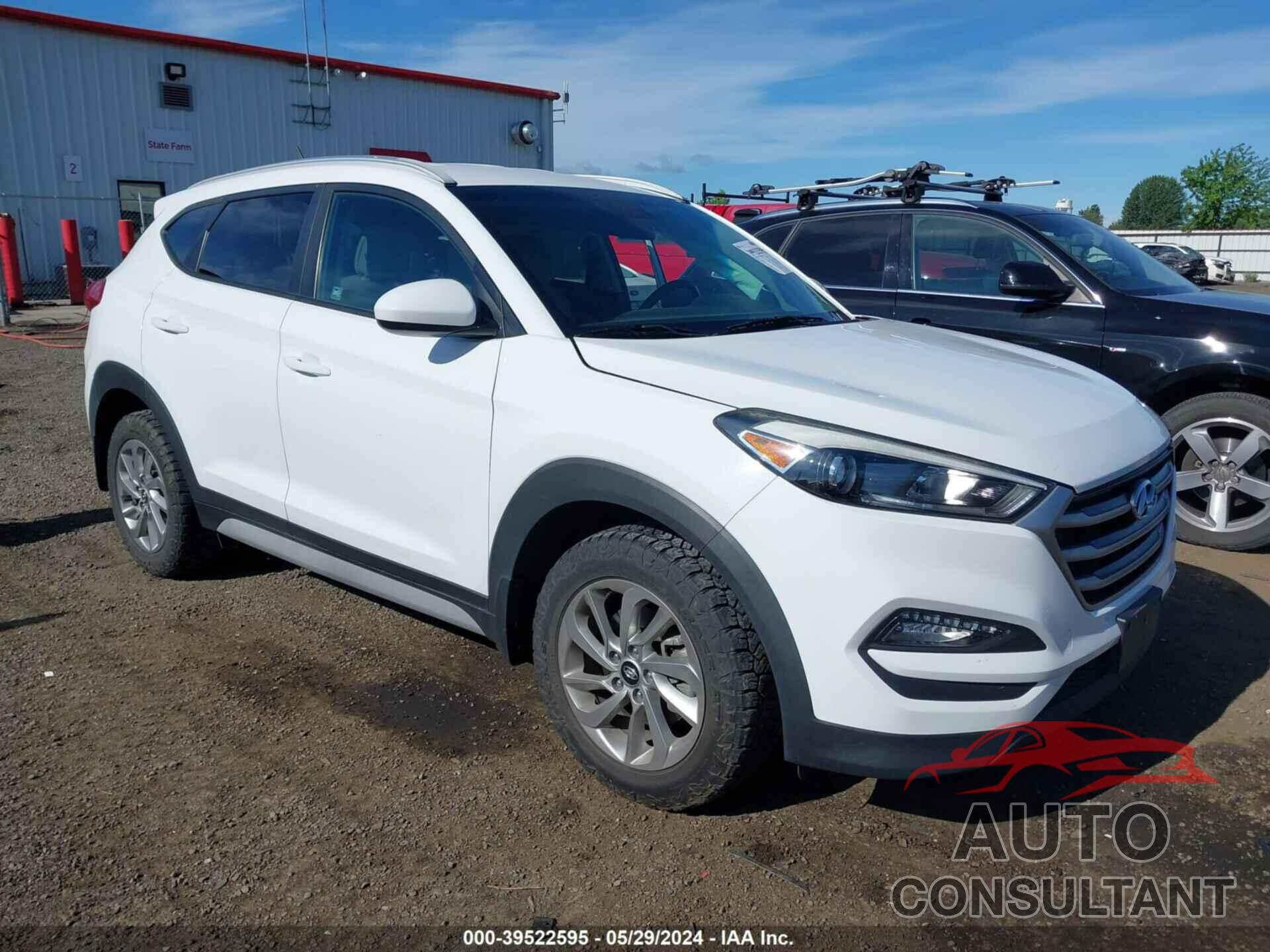 HYUNDAI TUCSON 2017 - KM8J3CA41HU562861