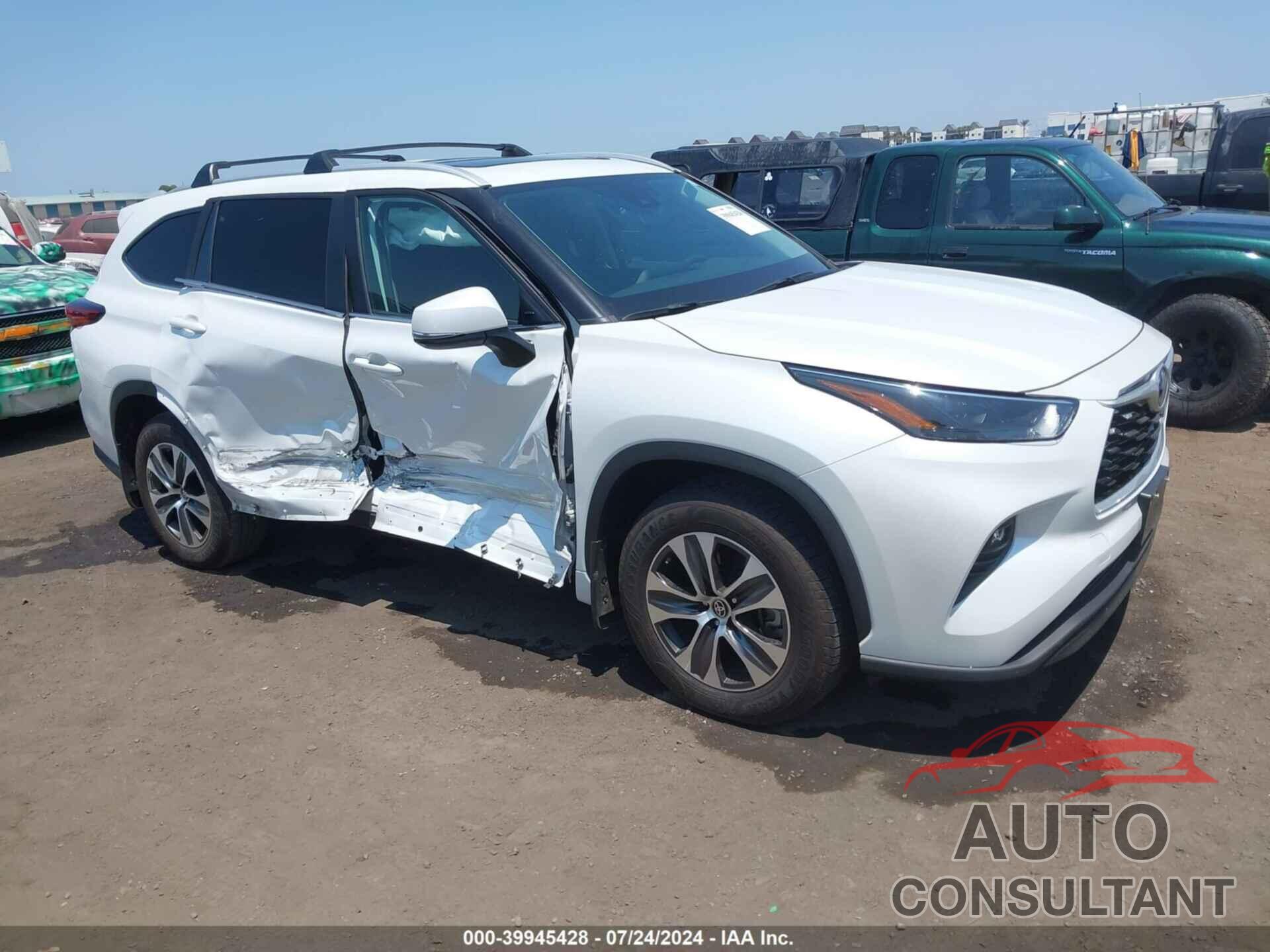 TOYOTA HIGHLANDER 2023 - 5TDKARAH5PS018807