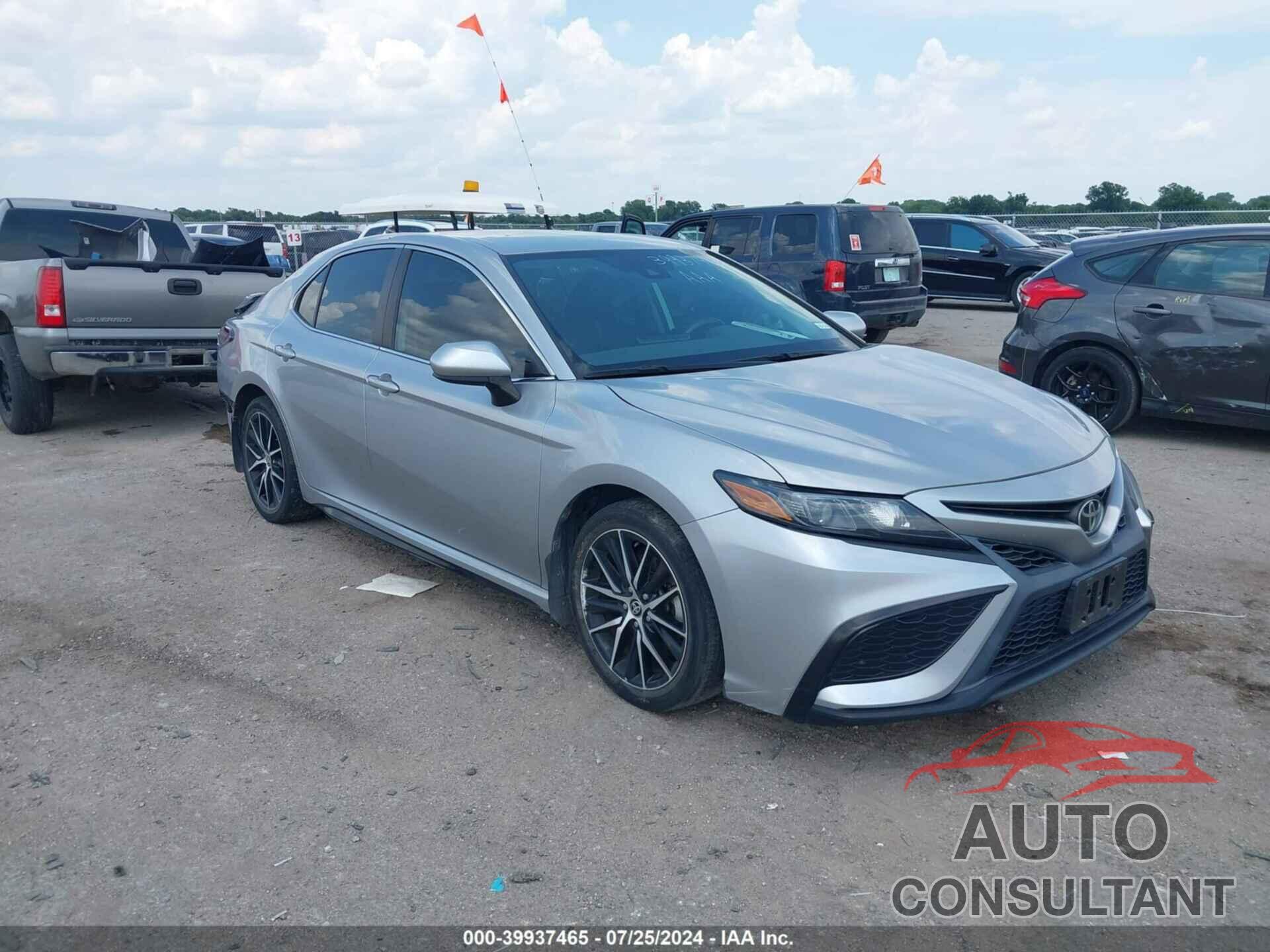 TOYOTA CAMRY 2021 - 4T1G11AK7MU513953