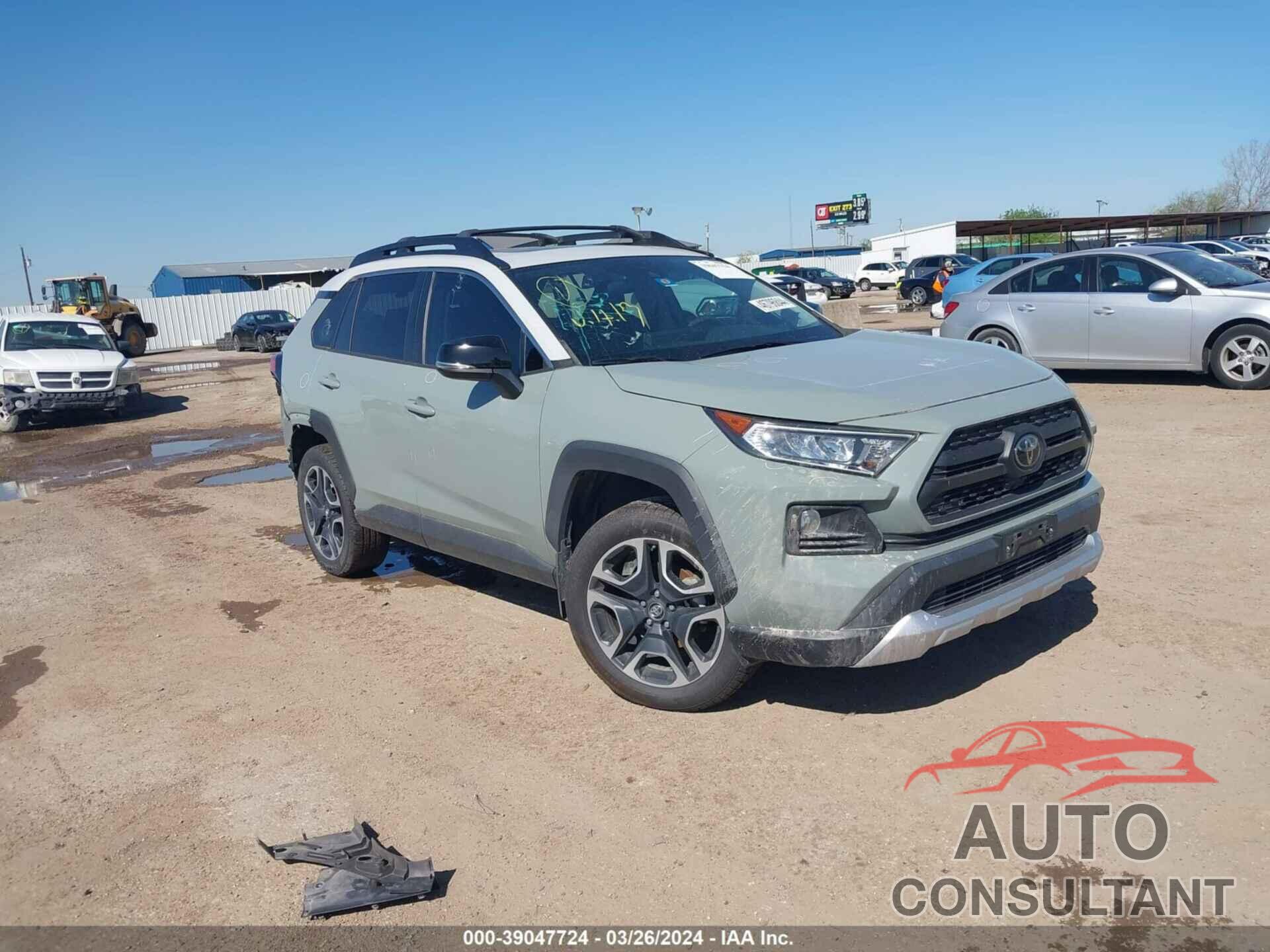 TOYOTA RAV4 2019 - 2T3J1RFV8KW041337