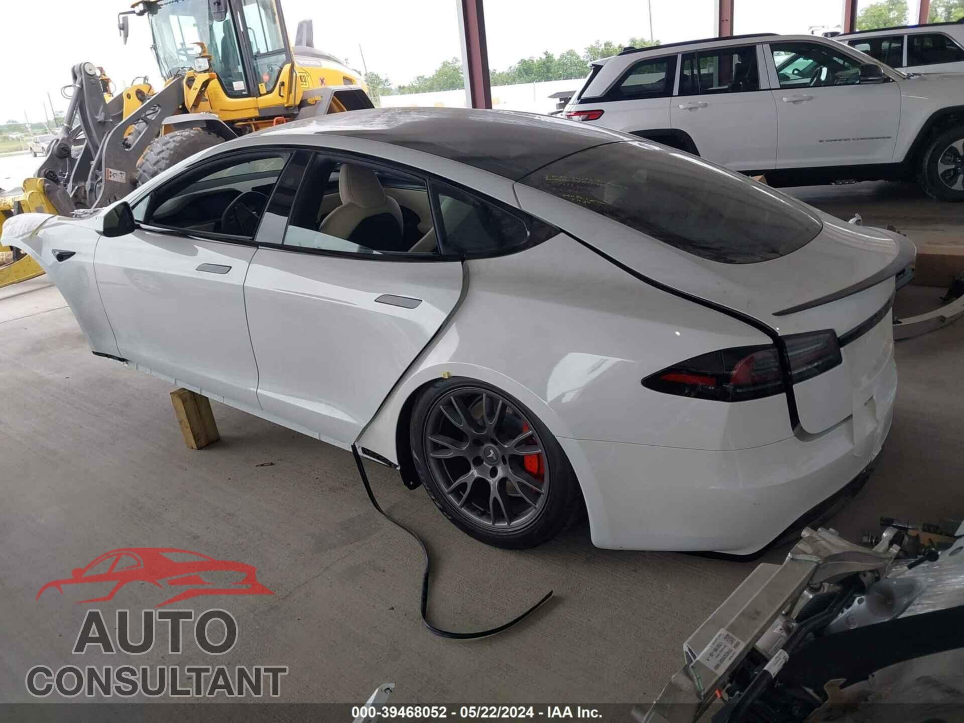 TESLA MODEL S 2023 - 5YJSA1E64PF524966