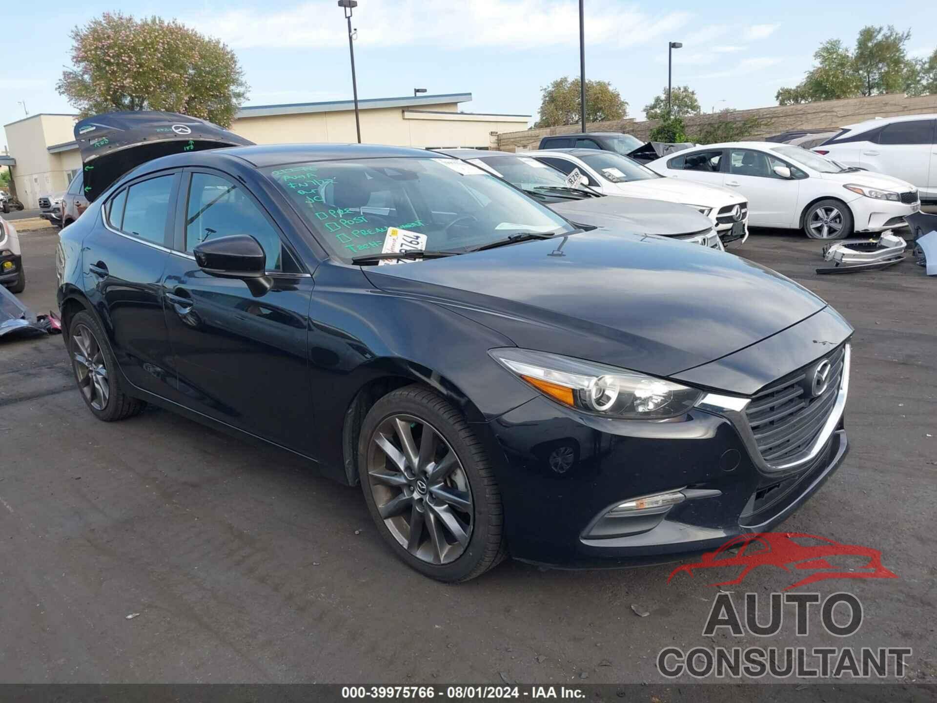 MAZDA MAZDA3 2018 - 3MZBN1V32JM201624