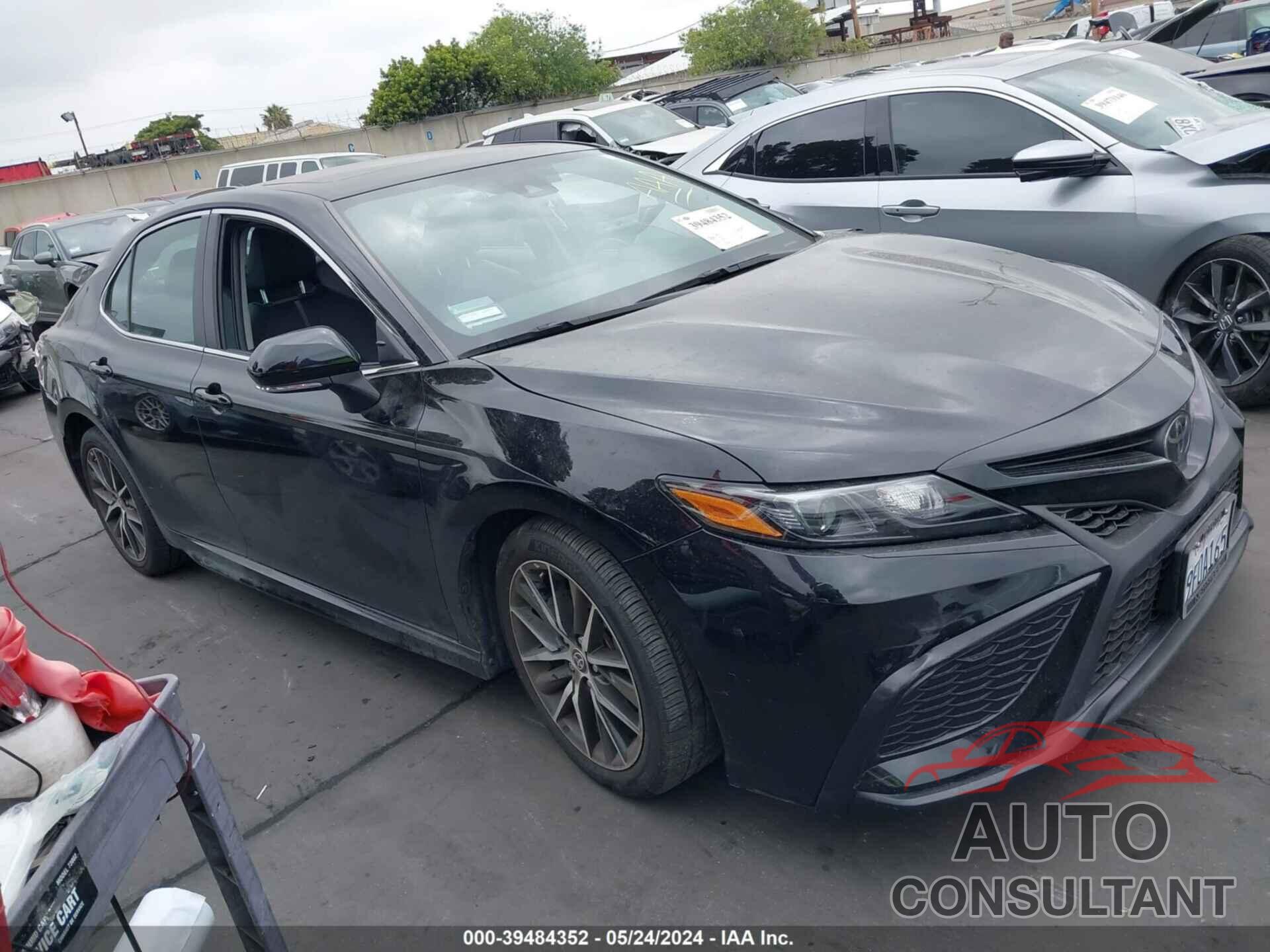 TOYOTA CAMRY 2023 - 4T1T11AK4PU784813