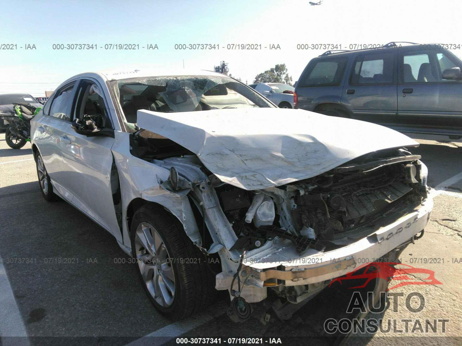 HONDA ACCORD SEDAN 2018 - 1HGCV1F11JA216358