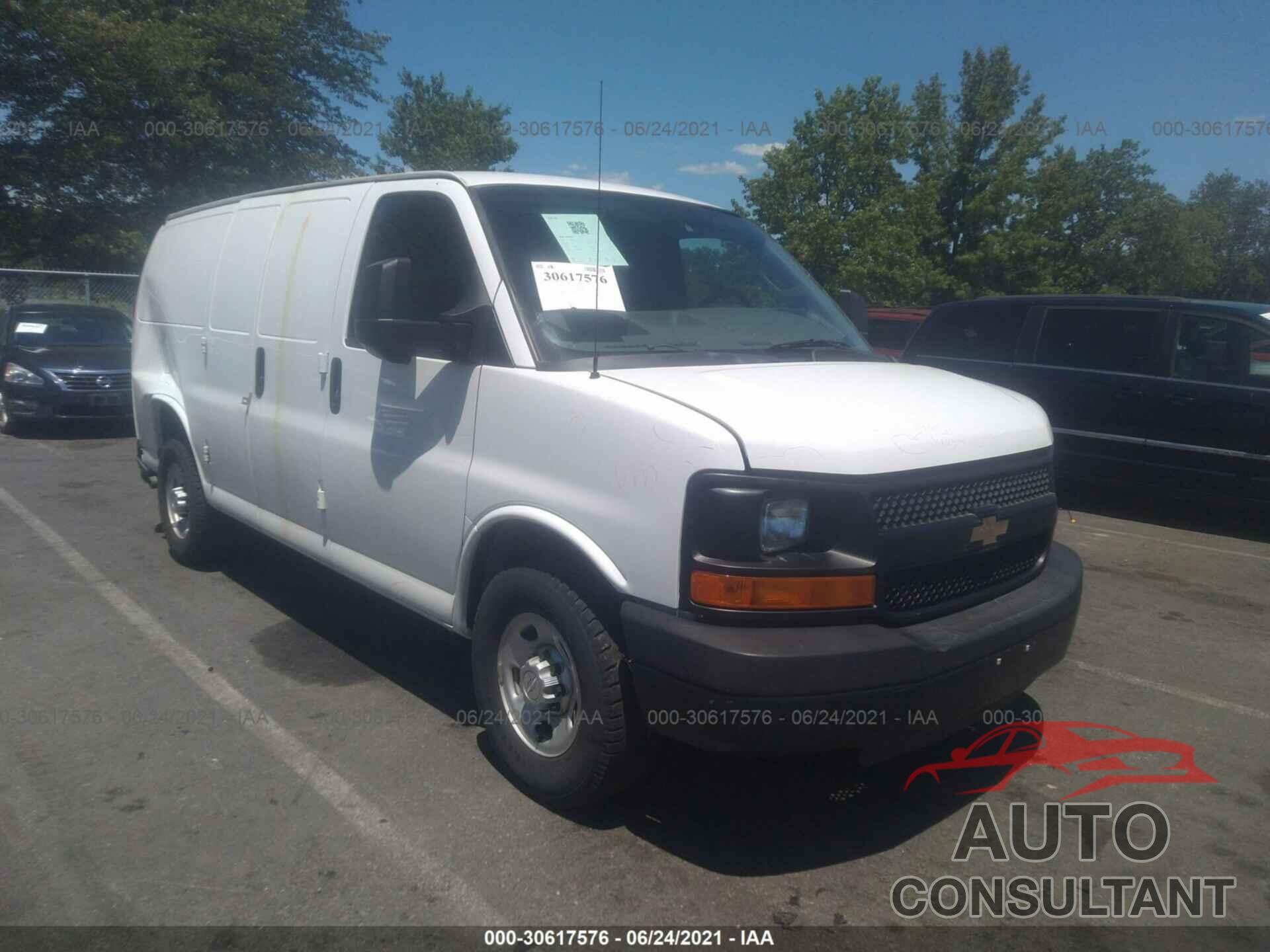 CHEVROLET EXPRESS CARGO VAN 2016 - 1GCWGAFGXG1158558