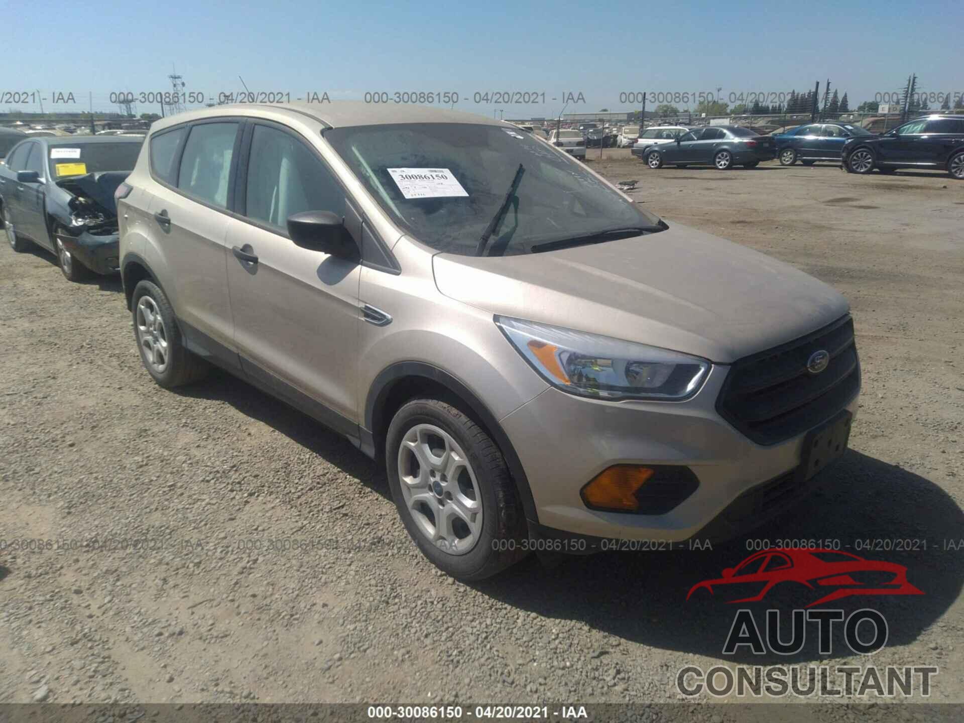FORD ESCAPE 2017 - 1FMCU0F71HUA23695