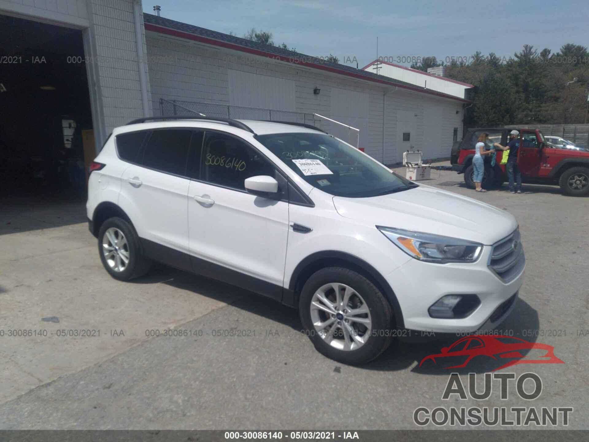 FORD ESCAPE 2018 - 1FMCU9GD7JUB45296