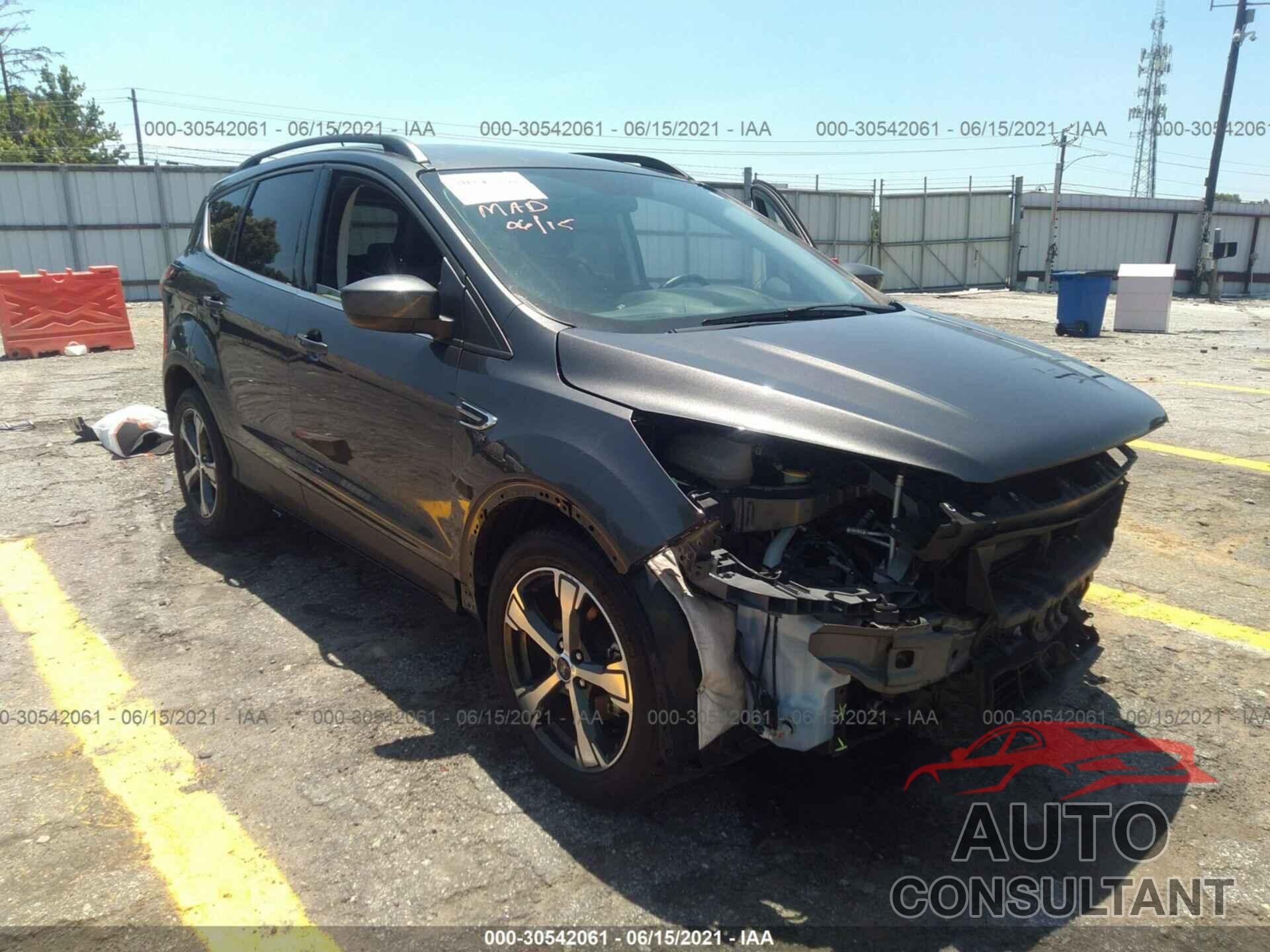 FORD ESCAPE 2018 - 1FMCU0HD8JUA16090