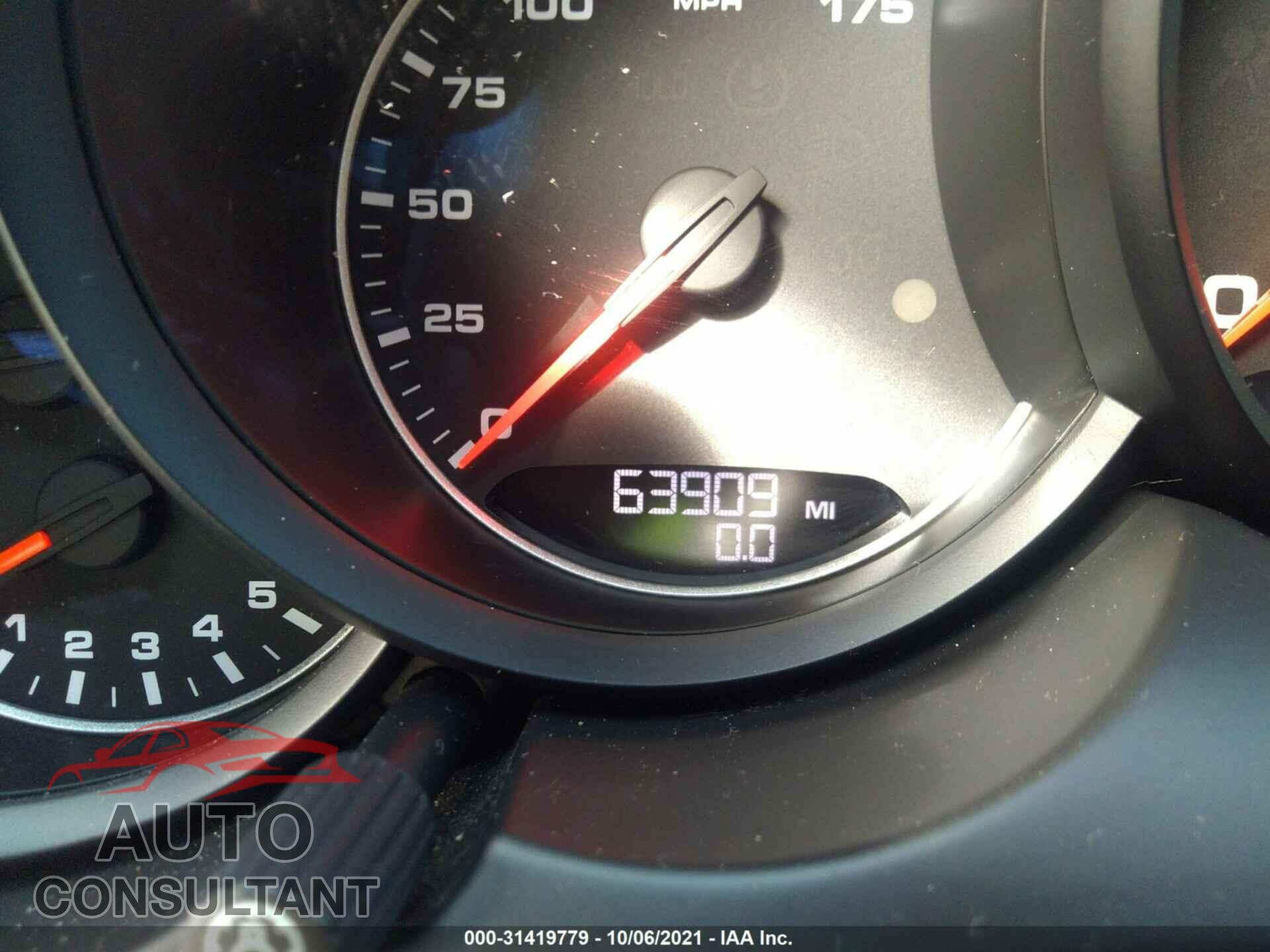 PORSCHE CAYENNE 2016 - WP1AA2A29GLA00471