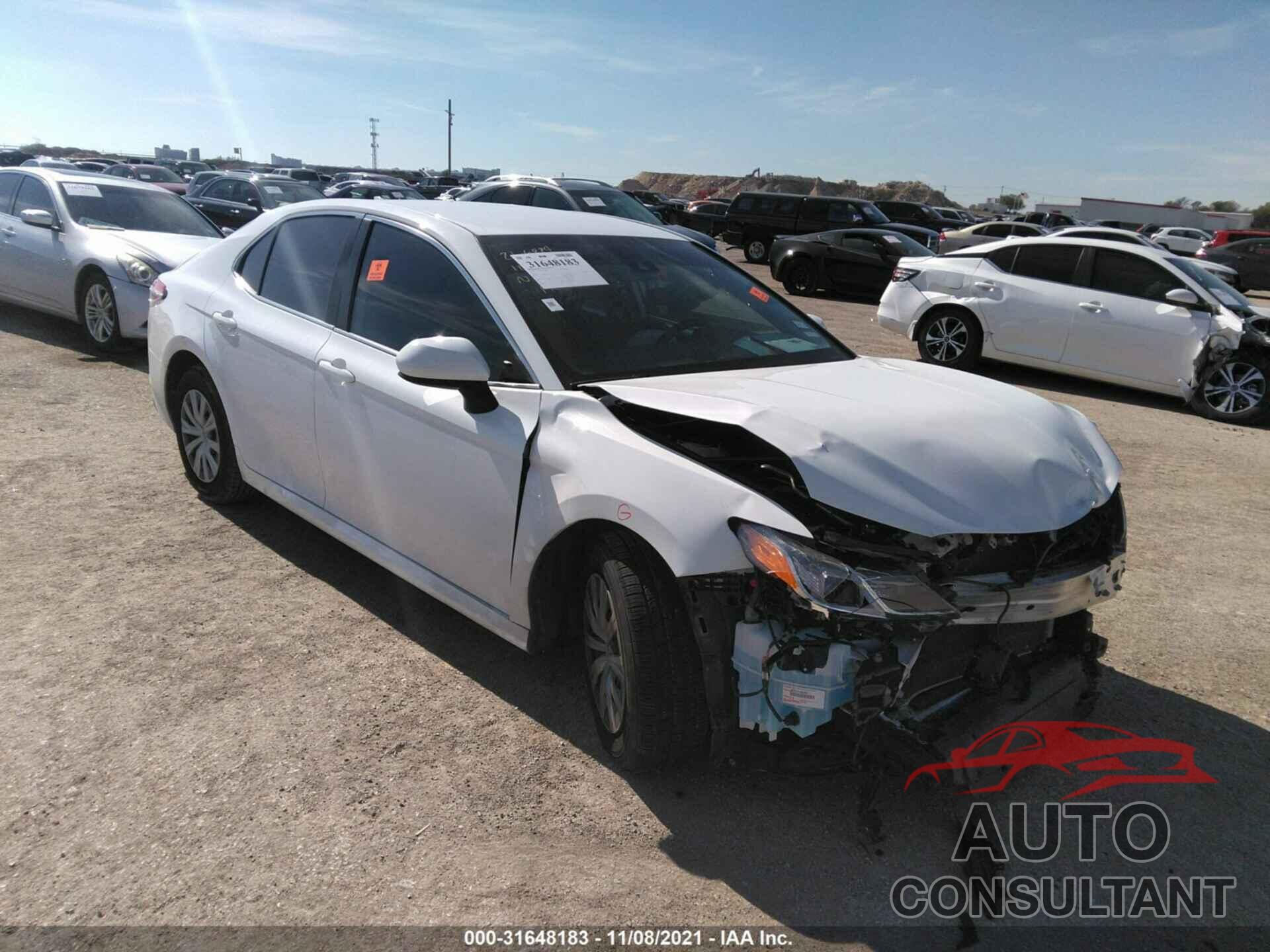 TOYOTA CAMRY 2019 - 4T1B11HK3KU770928