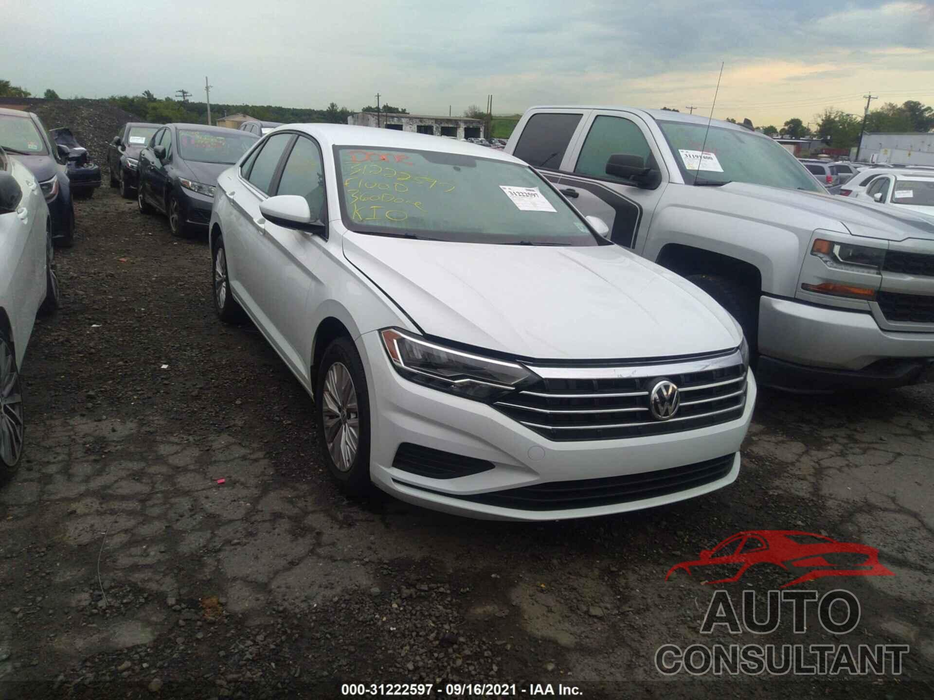 VOLKSWAGEN JETTA 2019 - 3VWCB7BUXKM218590