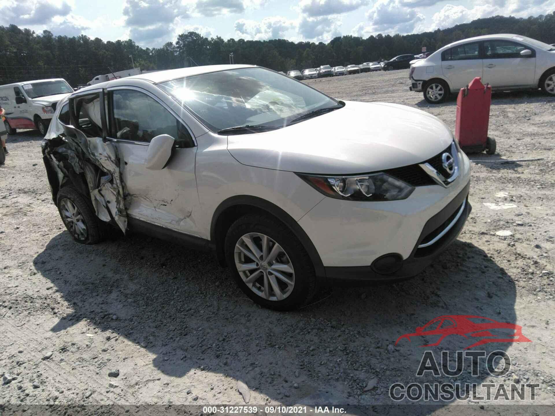 NISSAN ROGUE SPORT 2017 - JN1BJ1CP1HW007832