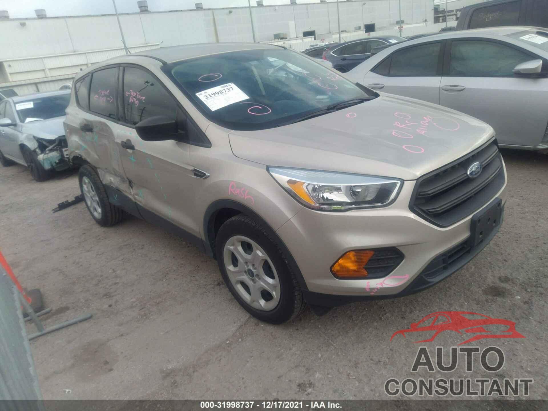 FORD ESCAPE 2017 - 1FMCU0F74HUB29199