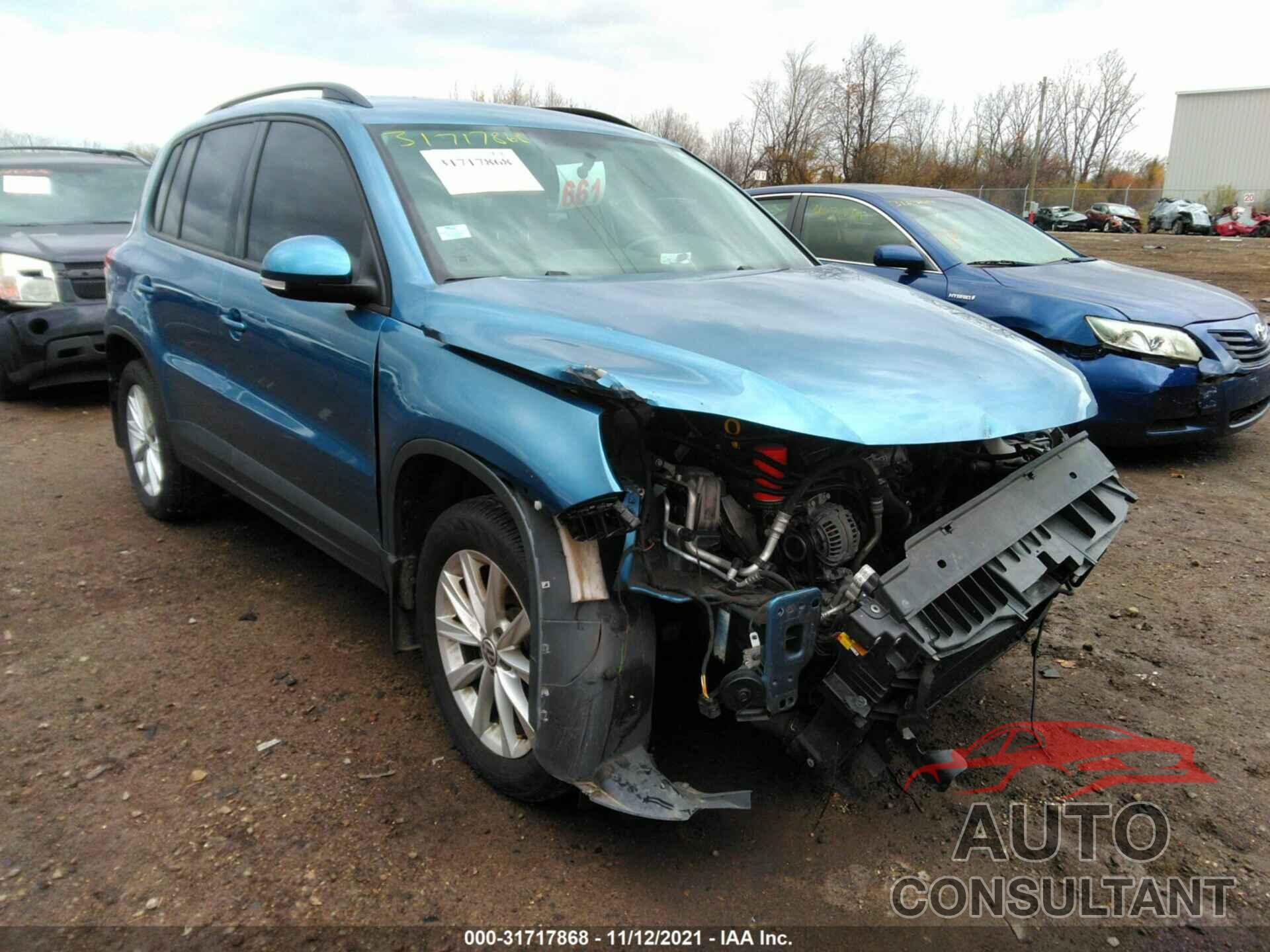 VOLKSWAGEN TIGUAN 2017 - WVGAV7AX1HK049715