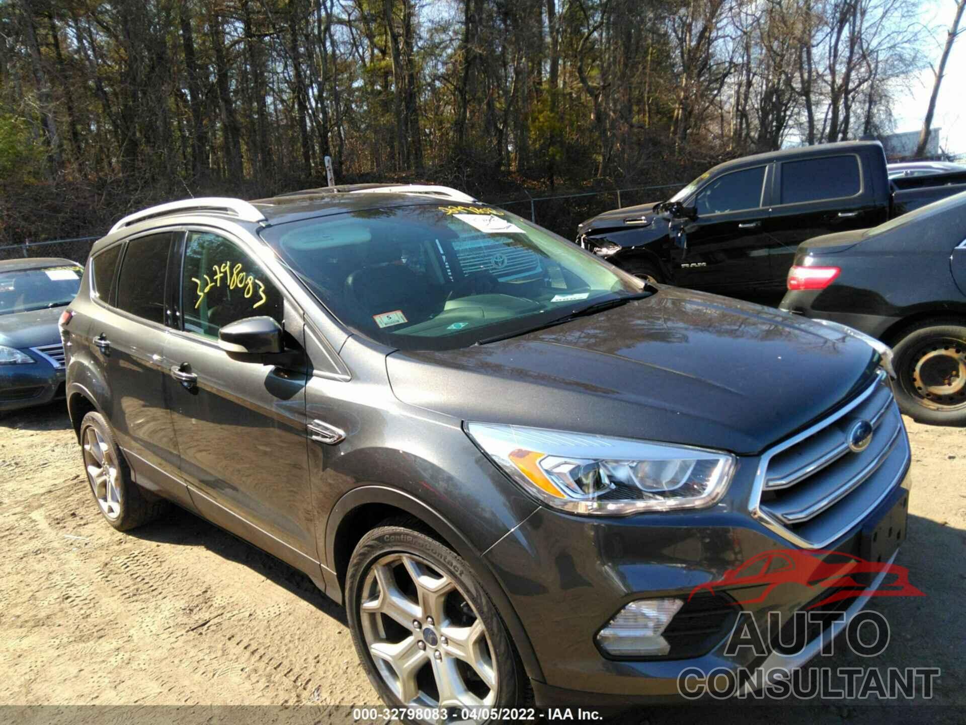 FORD ESCAPE 2017 - 1FMCU9JD4HUC40563