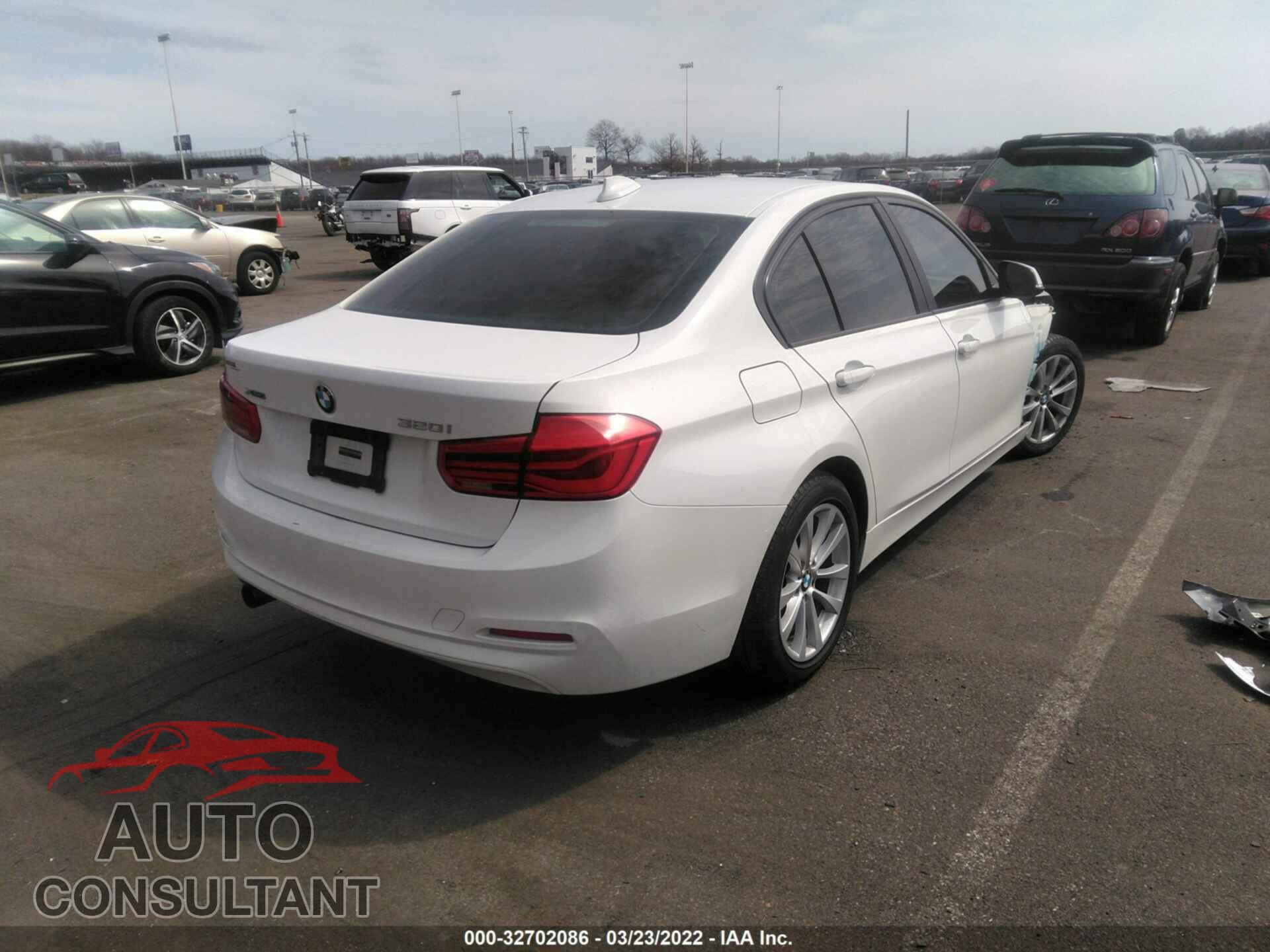 BMW 3 SERIES 2016 - WBA8E5G52GNU21585