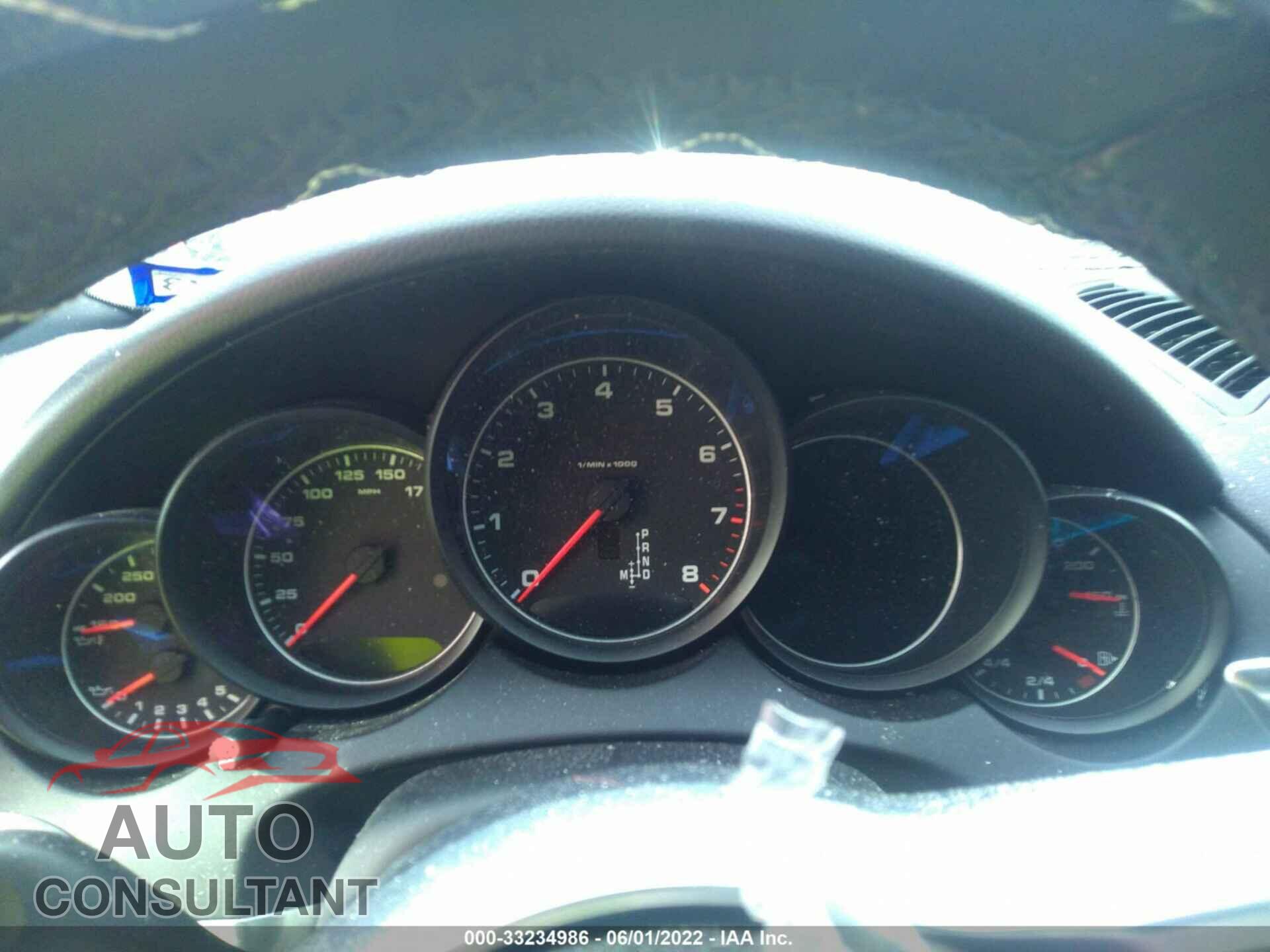 PORSCHE CAYENNE 2016 - WP1AA2A28GKA12004