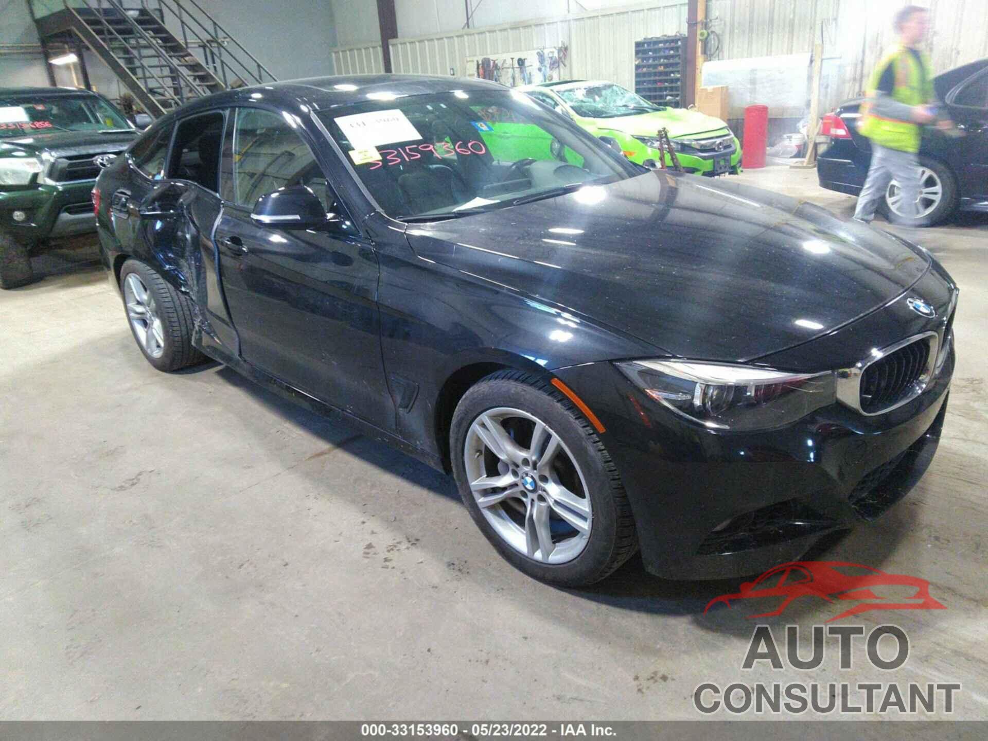BMW 3 SERIES 2017 - WBA8Y3C31HG451148