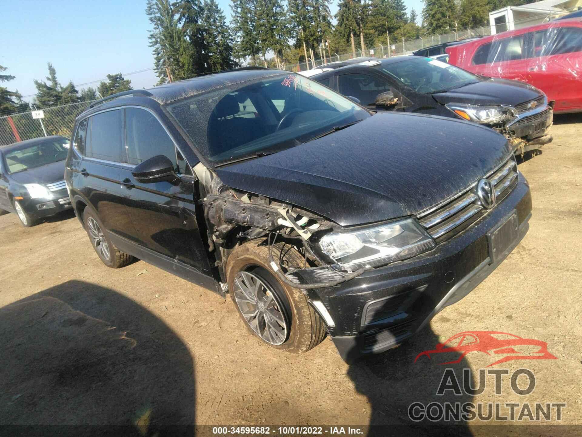 VOLKSWAGEN TIGUAN 2019 - 3VV2B7AX8KM188257