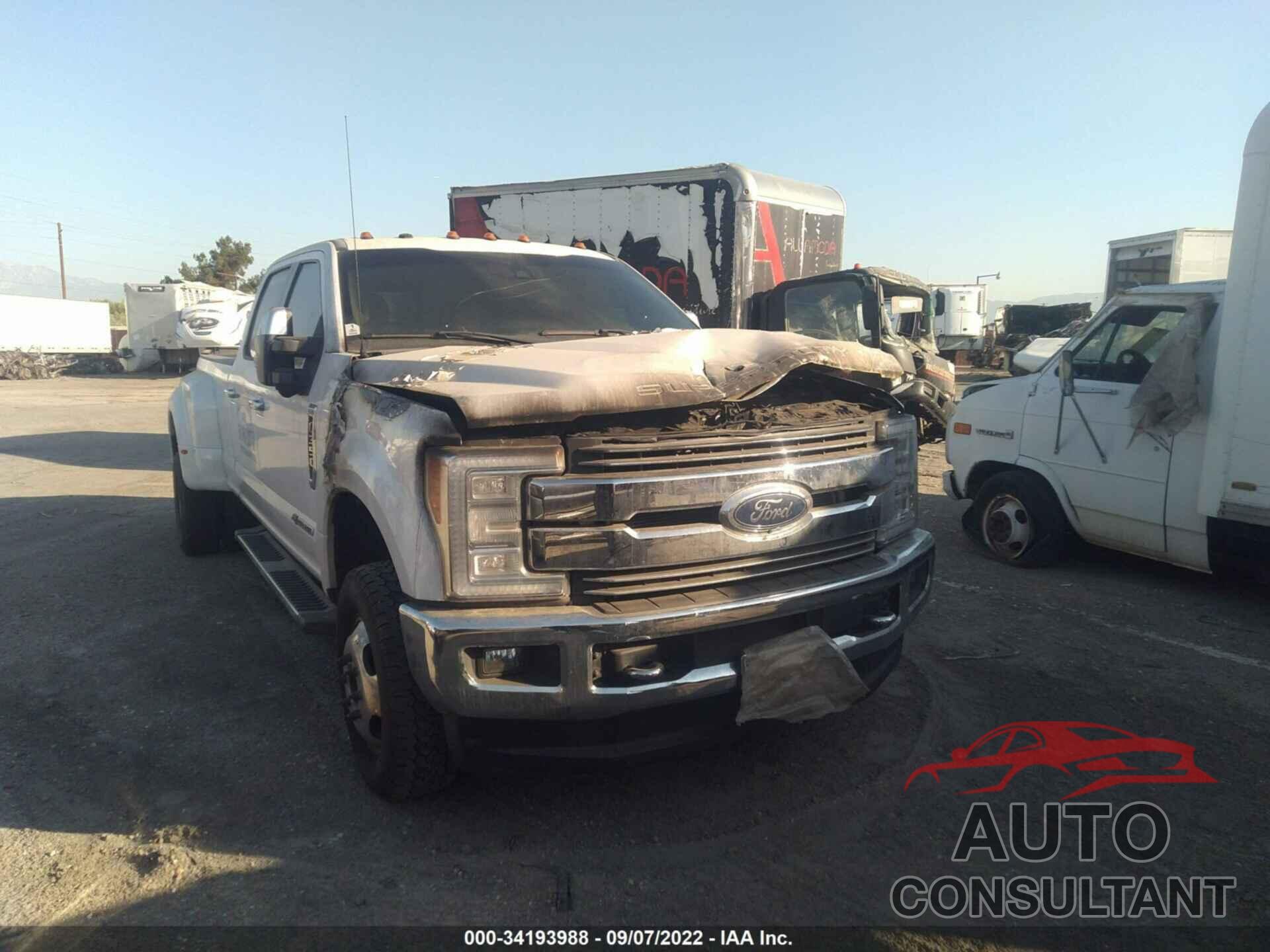 FORD SUPER DUTY F-350 DRW 2017 - 1FT8W3DT2HEE03631