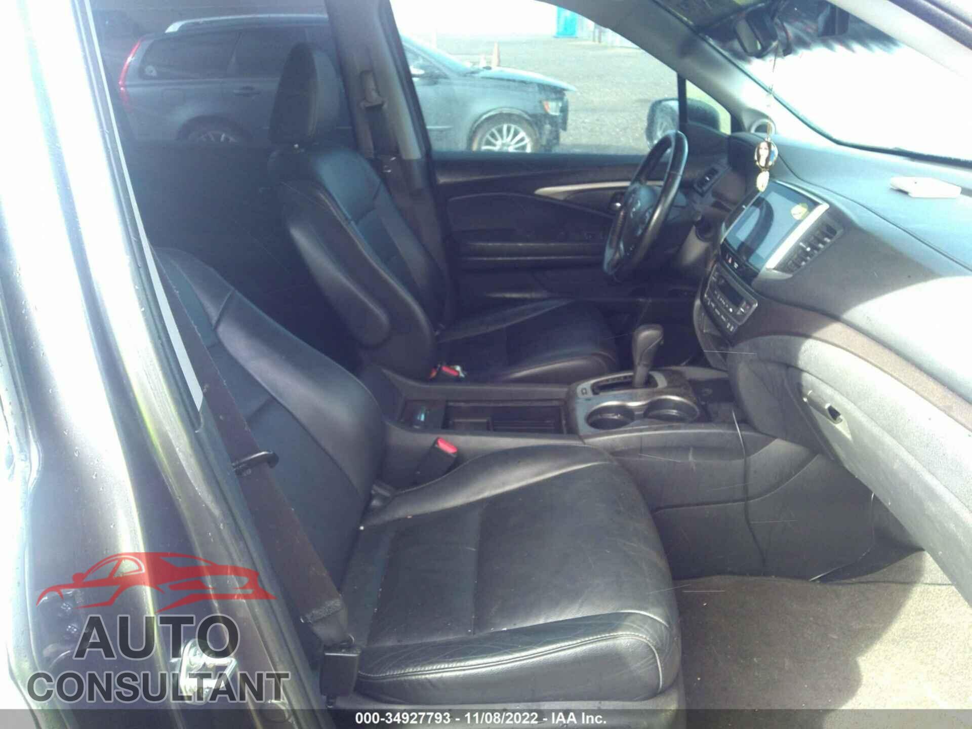 HONDA PILOT 2016 - 5FNYF5H79GB007041