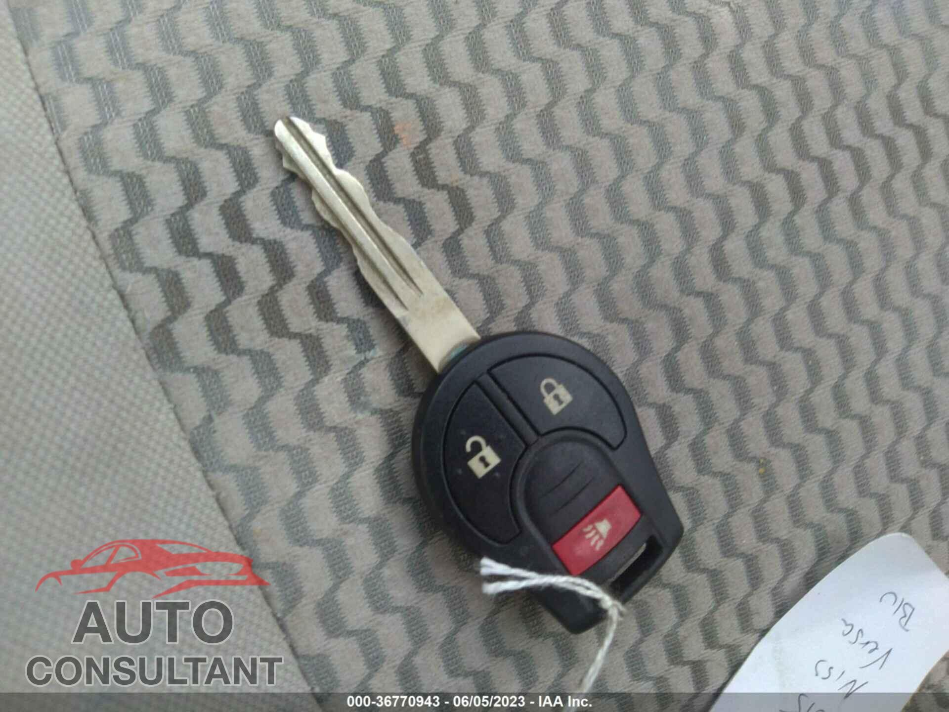 NISSAN VERSA NOTE 2015 - 3N1CE2CP9FL364225